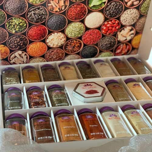 Premium Saffron & 23 Spice Gift Set - 22 Individually Wrapped Spices + 5g Pure Saffron Threads - Perfect for Cooking, Gourmet Gifts & Home Chefs