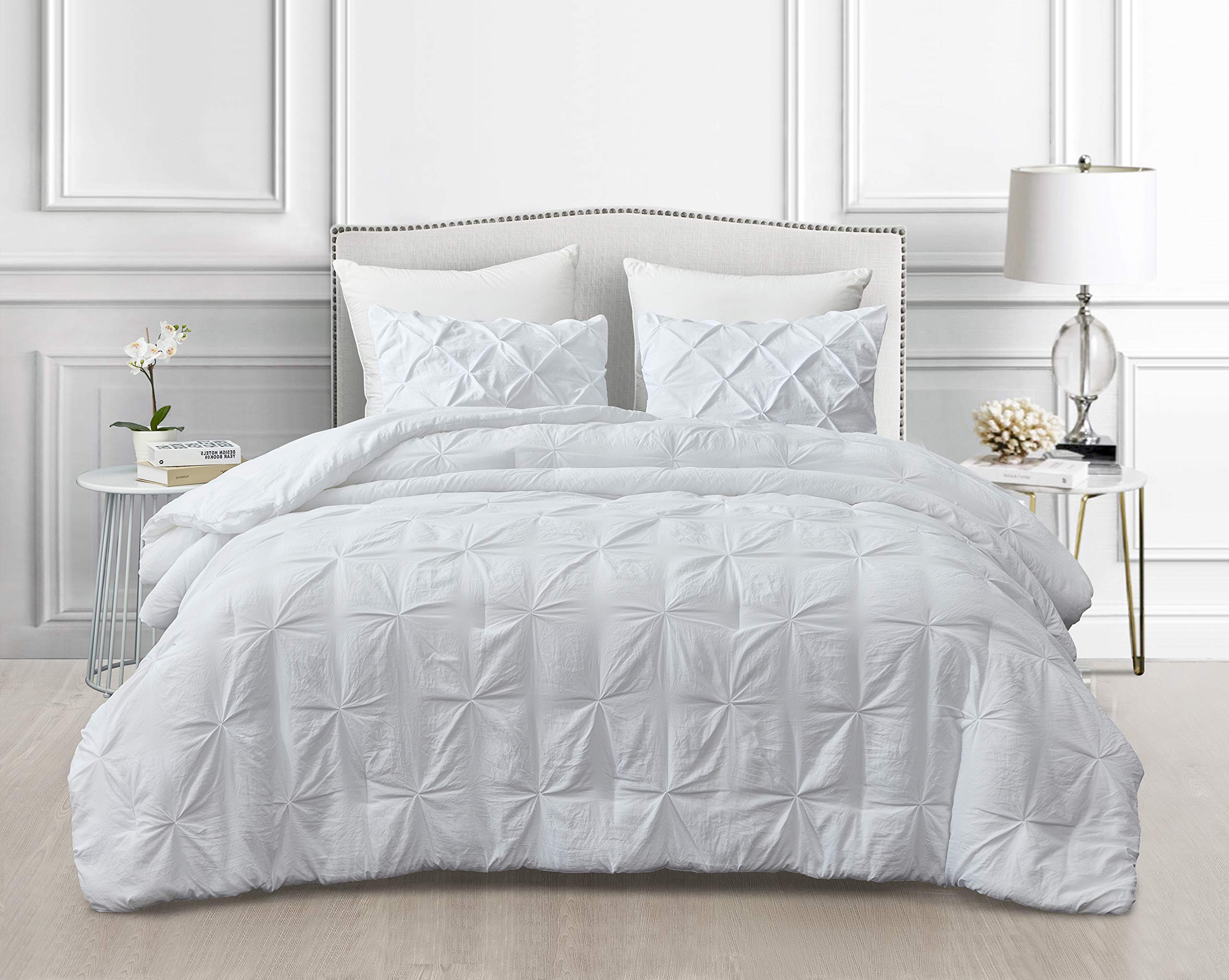 Premium Soft Cotton Comforter Set - All Season Goose Down Alternative Pinch Pleat Duvet Insert | 500 GSM Fill Power | Oversized Queen (90x90 inches) | 3-Piece Bedding Set in White | Perfect for Master Bedrooms, Guest Rooms & Cozy Home Decor