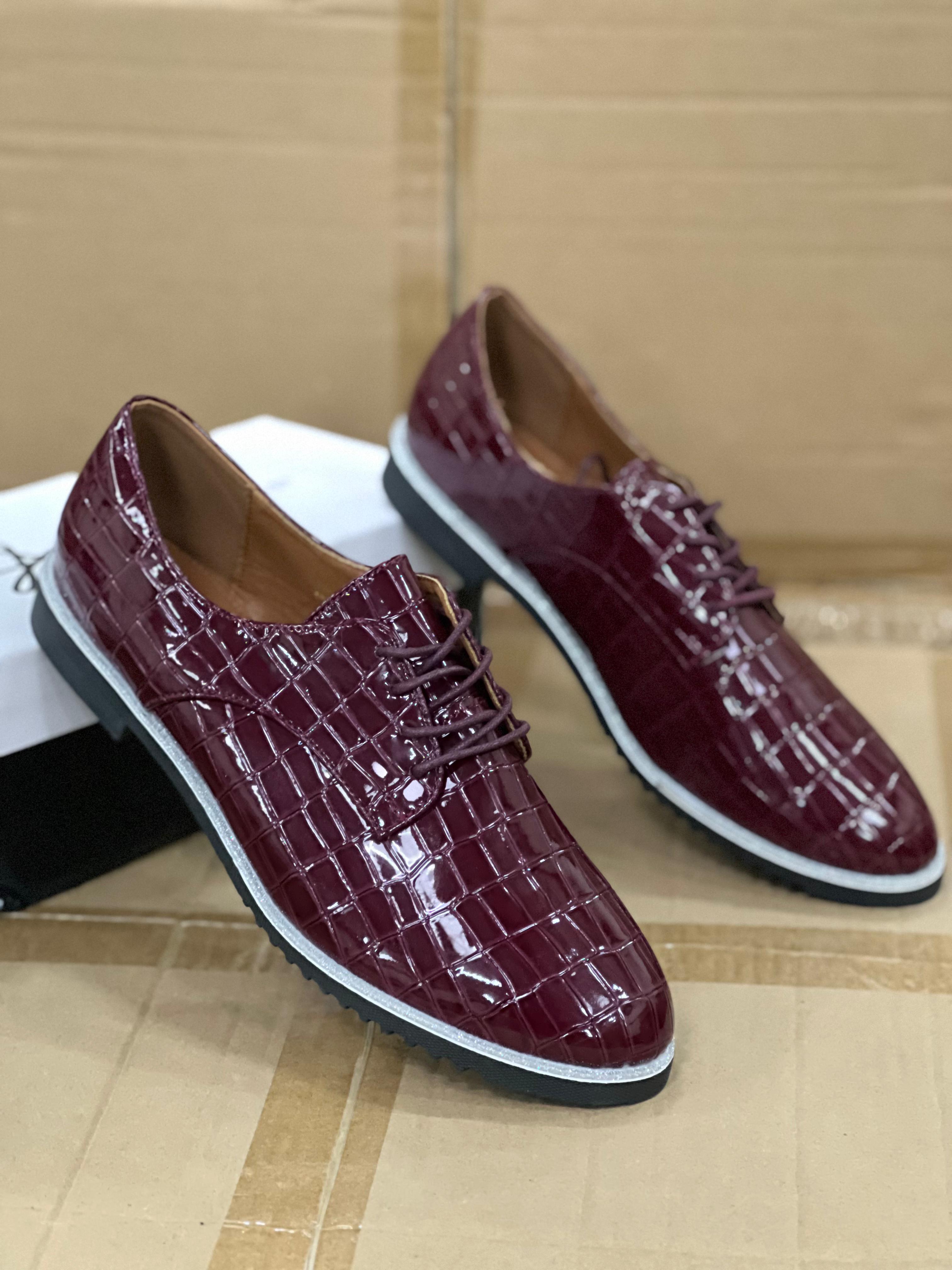 Stylish Women's Brogue Shoes KL 430 A - Classic Oxford Design for Office, Dating & Casual Wear
