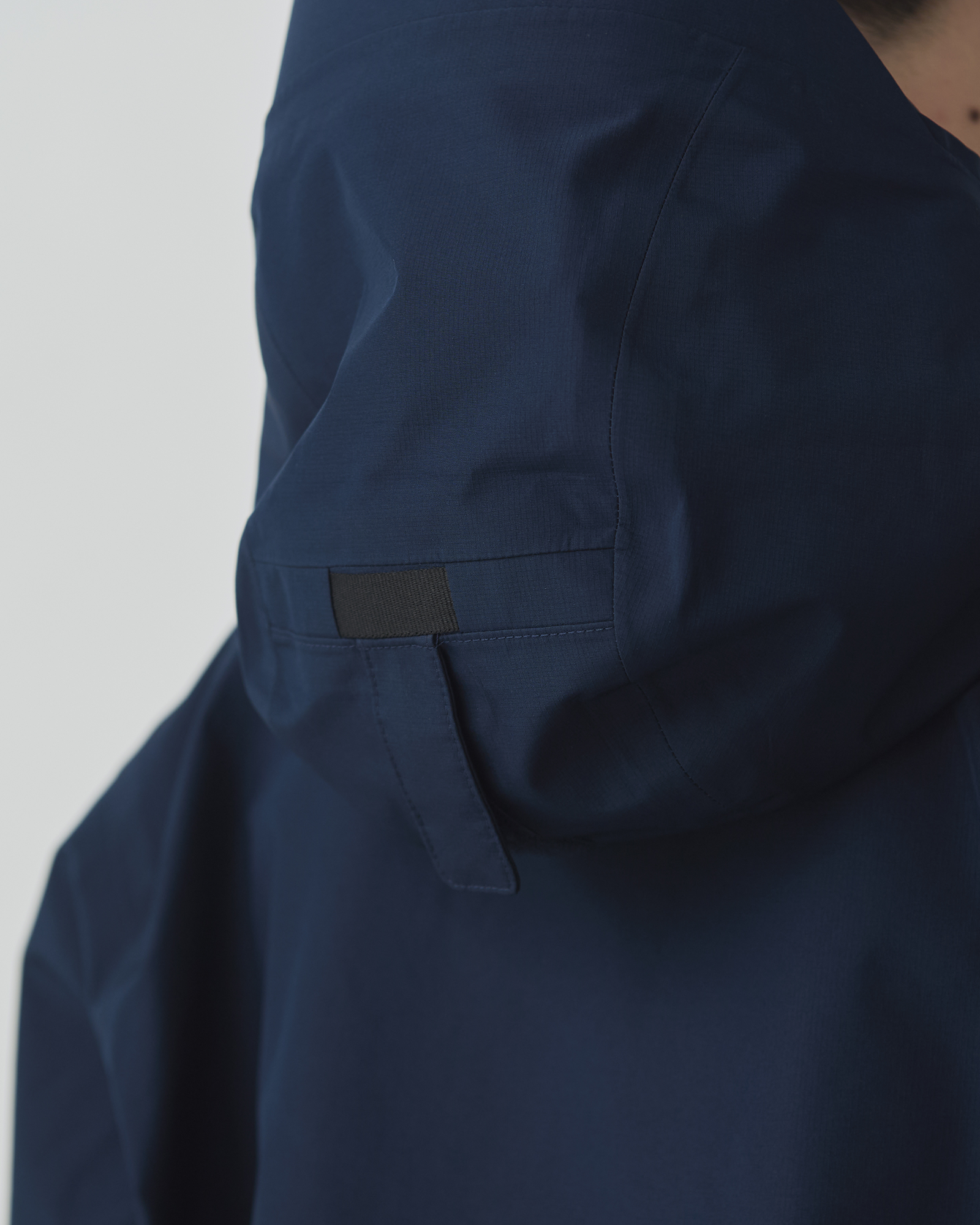 GORE-TEX Waterproof Rain Jacket for Men & Women - Lightweight Windproof Outdoor Shell for Hiking, Camping & Travel