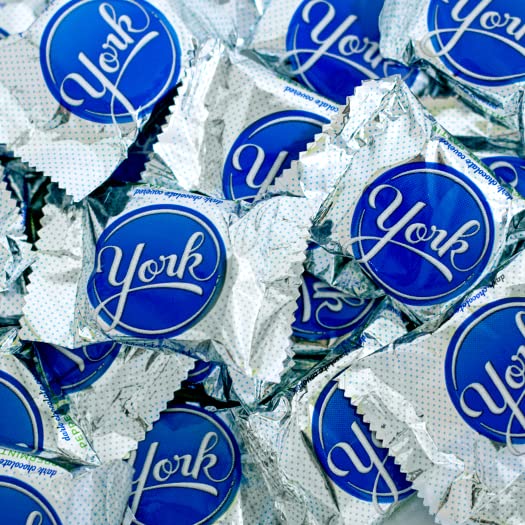 York Peppermint Patties Easter Candy (70 Count) - Bulk Mint Chocolate Treats for DIY Party Favors, Holiday Gifts & Classroom Snacks