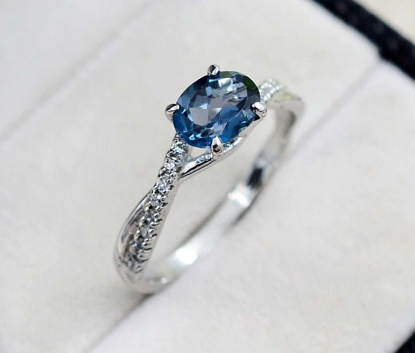 8X6 MM Oval Cut Natural London Blue Topaz Gemstone 925 Sterling Silver December Birthstone Statement Ring - Elegant Wedding Gift, Anniversary Present & Special Occasion Jewelry for Women