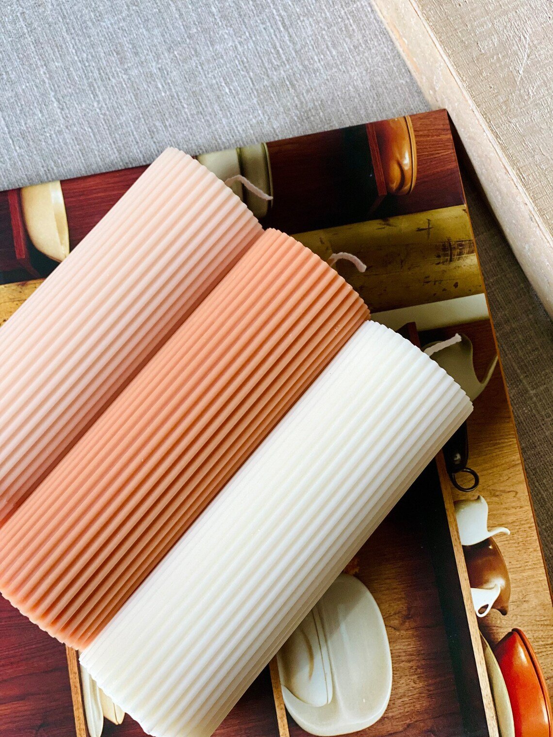 Elegant Minimalist Ribbed Pillar Candles - Set of 3 Unscented White Candles for Wedding Centerpieces, Romantic Dinners & Home Decor