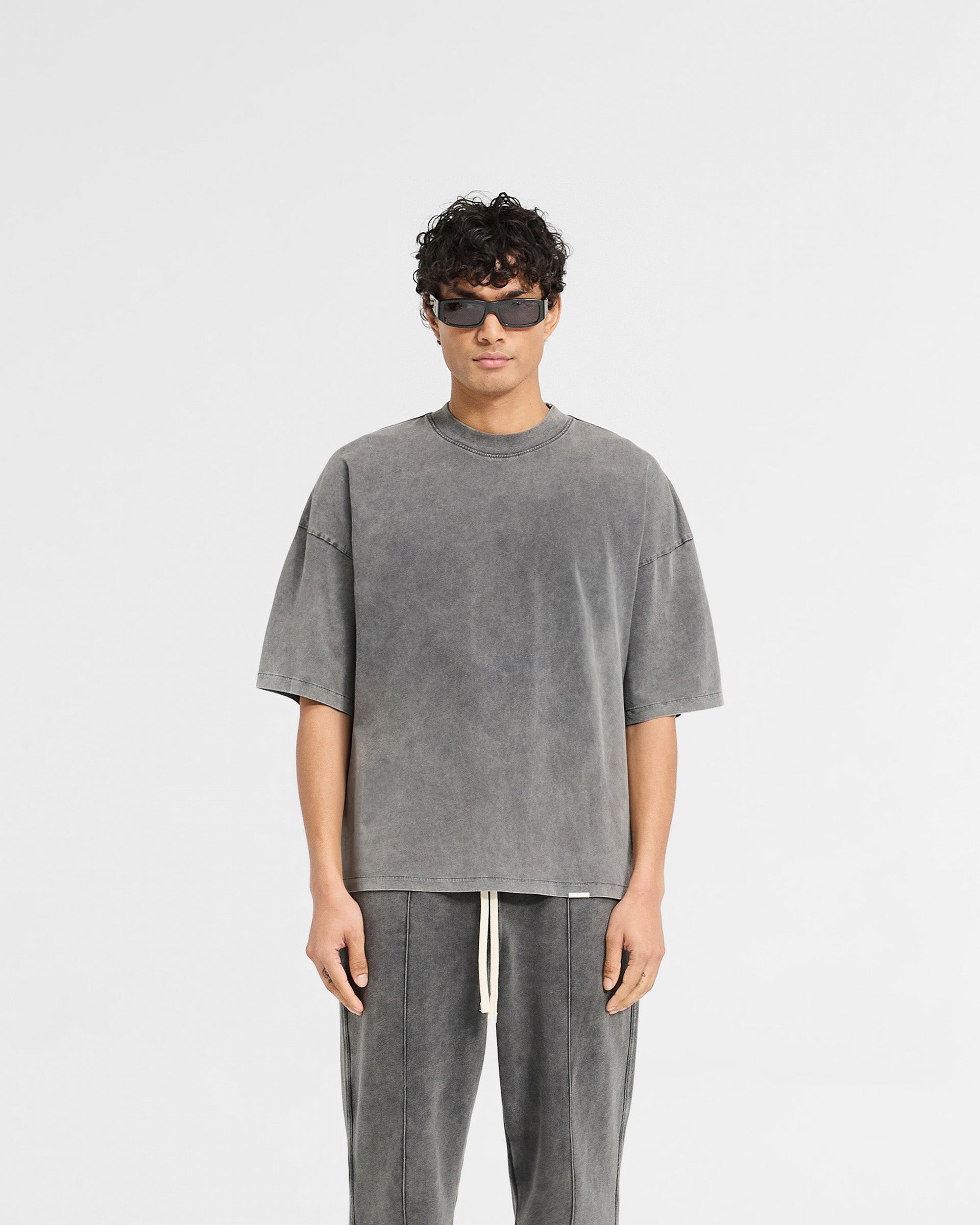 Vintage Grey Initial Boxy T-Shirt for Men & Women - Soft Cotton Relaxed Fit Tee for Casual Wear, Street Style & Everyday Outfits