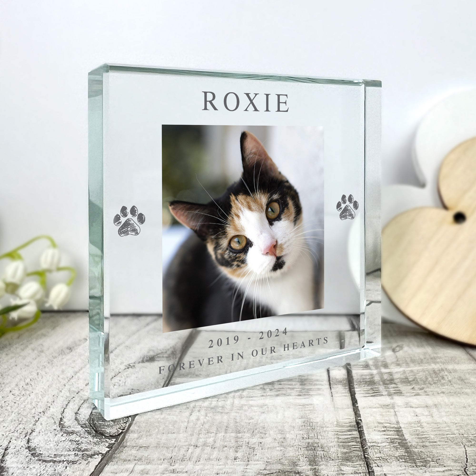 Personalized Pet Memorial Keepsake - Custom Engraved Paw Print Photo Crystal Gift for Dogs & Cats - Perfect for Pet Loss Remembrance & Sympathy Gifts