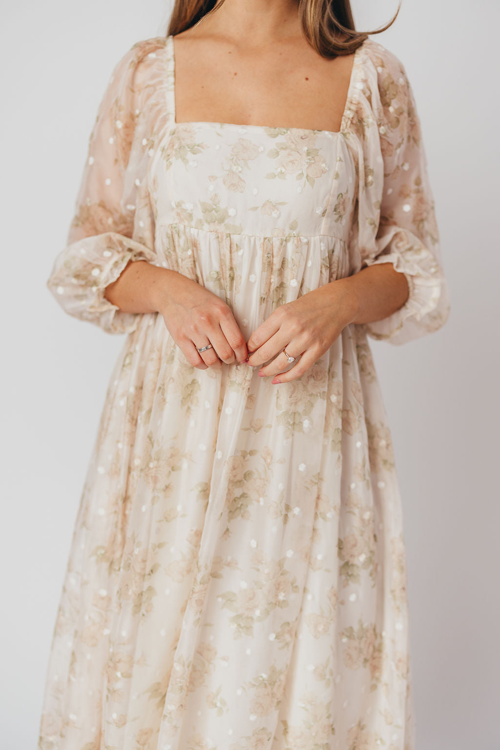 Elegant Cream Floral Smocked Maxi Dress for Women - Bump Friendly Maternity & Inclusive Sizing (S-3XL) | Perfect for Weddings, Beach Vacations & Summer Parties