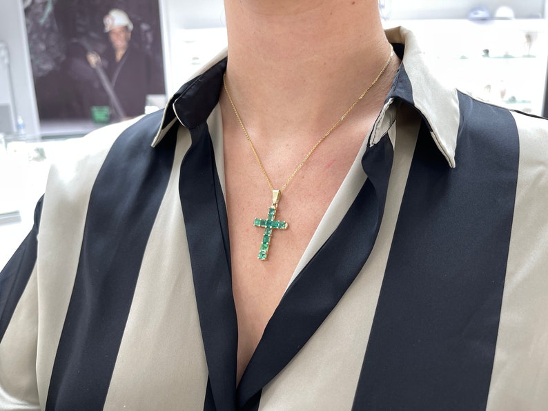 5.0 TCW 14K Gold Medium Dark Green Emerald Cut Asscher 11 Stone Unisex Cross Pendant for Men & Women - Perfect for Gifts, Weddings, and Everyday Jewelry