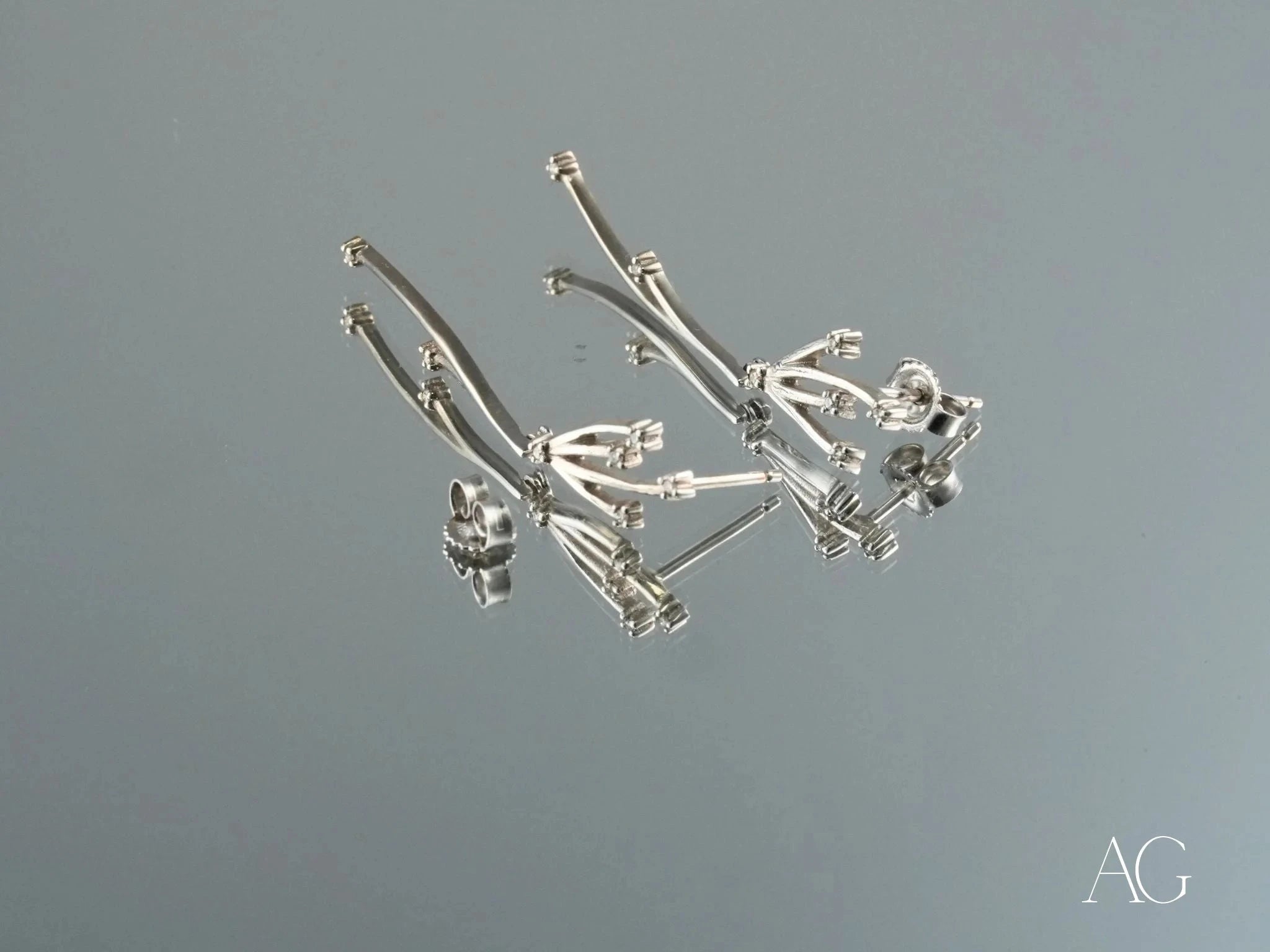 18K White Gold Diamond Earrings for Women - Elegant Stud Earrings with Genuine Diamonds - Perfect for Weddings, Anniversaries & Special Occasions