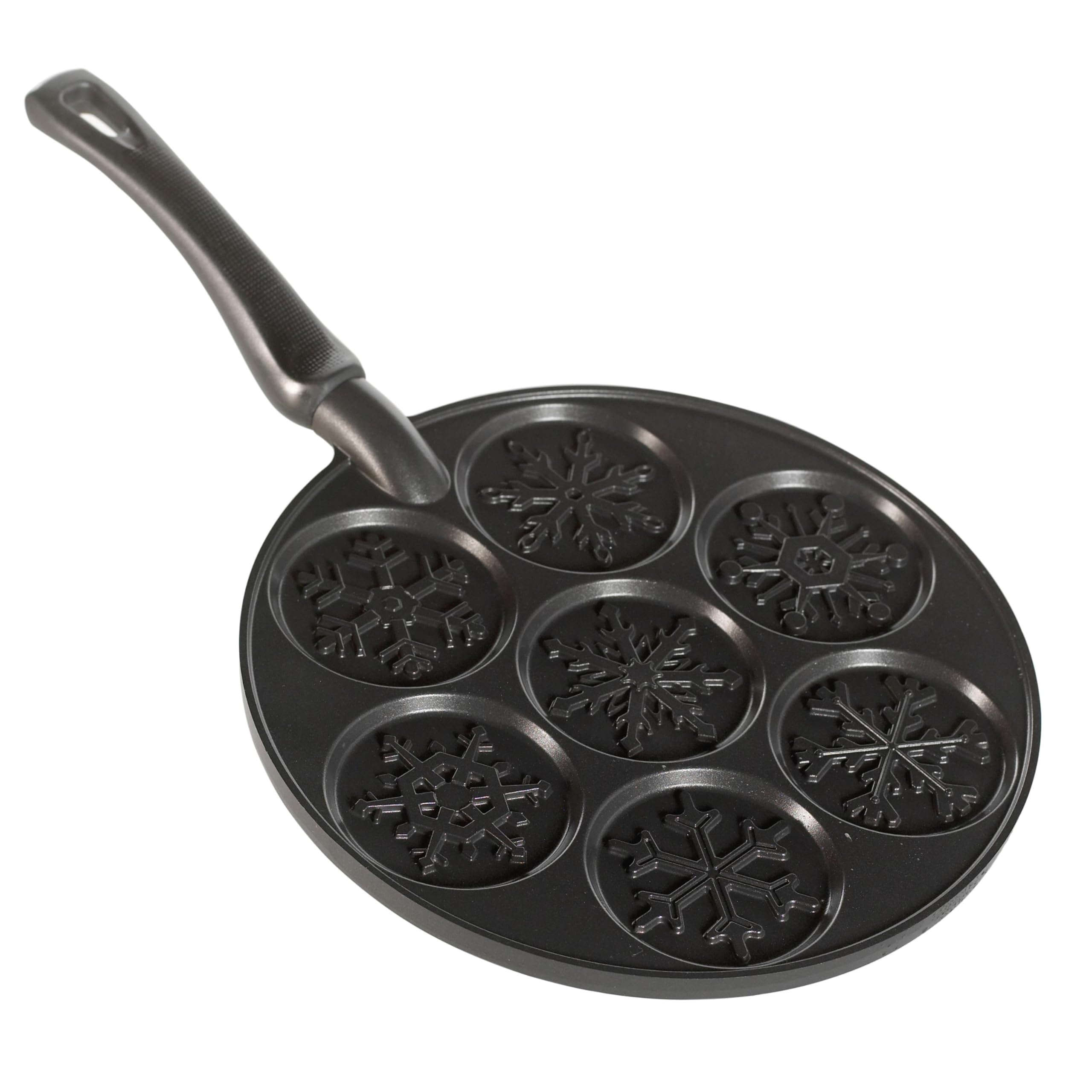 Nordic Ware Snowflake Pancake Pan - Nonstick Cast Aluminum Griddle for Perfect Holiday Breakfast & Christmas Morning Pancakes