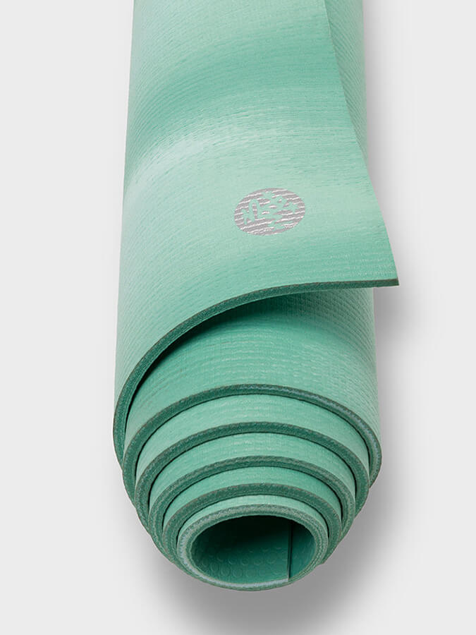 Premium Manduka PRO Yoga Mat 6mm - Extra Thick Non-Slip Eco-Friendly Exercise Mat for Hot Yoga, Pilates & Home Workouts - Ideal for Professional Yogis & Fitness Enthusiasts