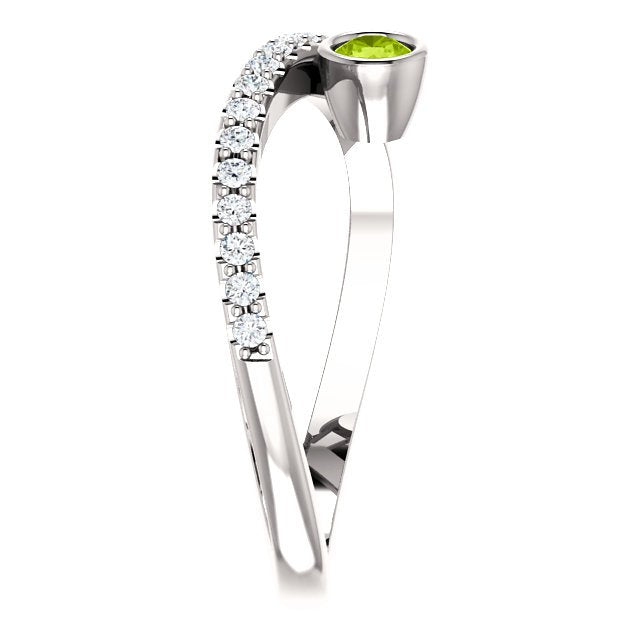 14KT Gold Criss Cross Bezel Set Ring with 0.13 CT Peridot & 0.20 CTW Diamonds - Elegant Jewelry for Weddings, Anniversaries & Special Occasions