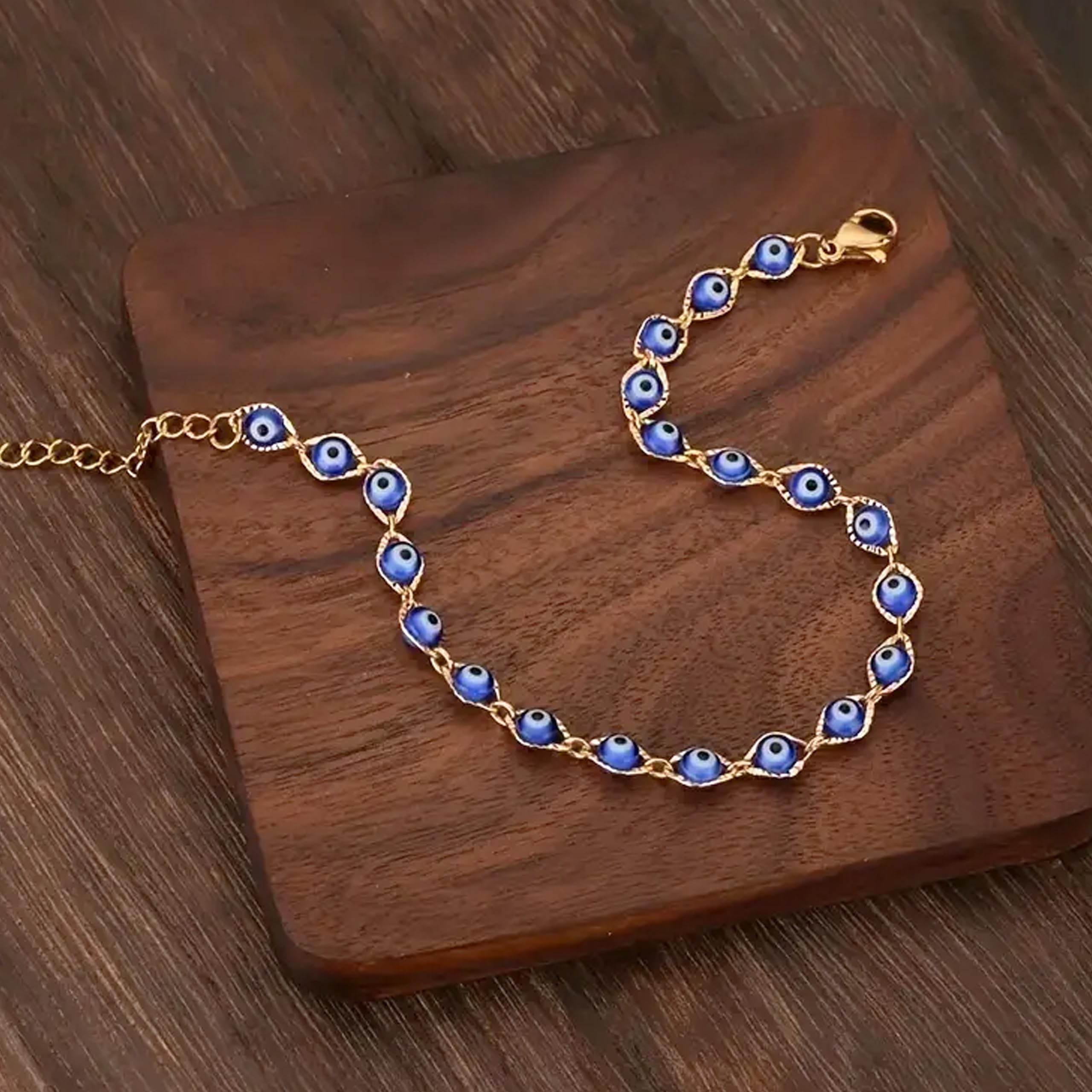 Trendy Gold Evil Eye Bracelet for Women - Dainty Hand Chain Jewelry, Turkish Lucky Charm Gift for Her - Perfect for Everyday Wear, Boho Style & Special Occasions