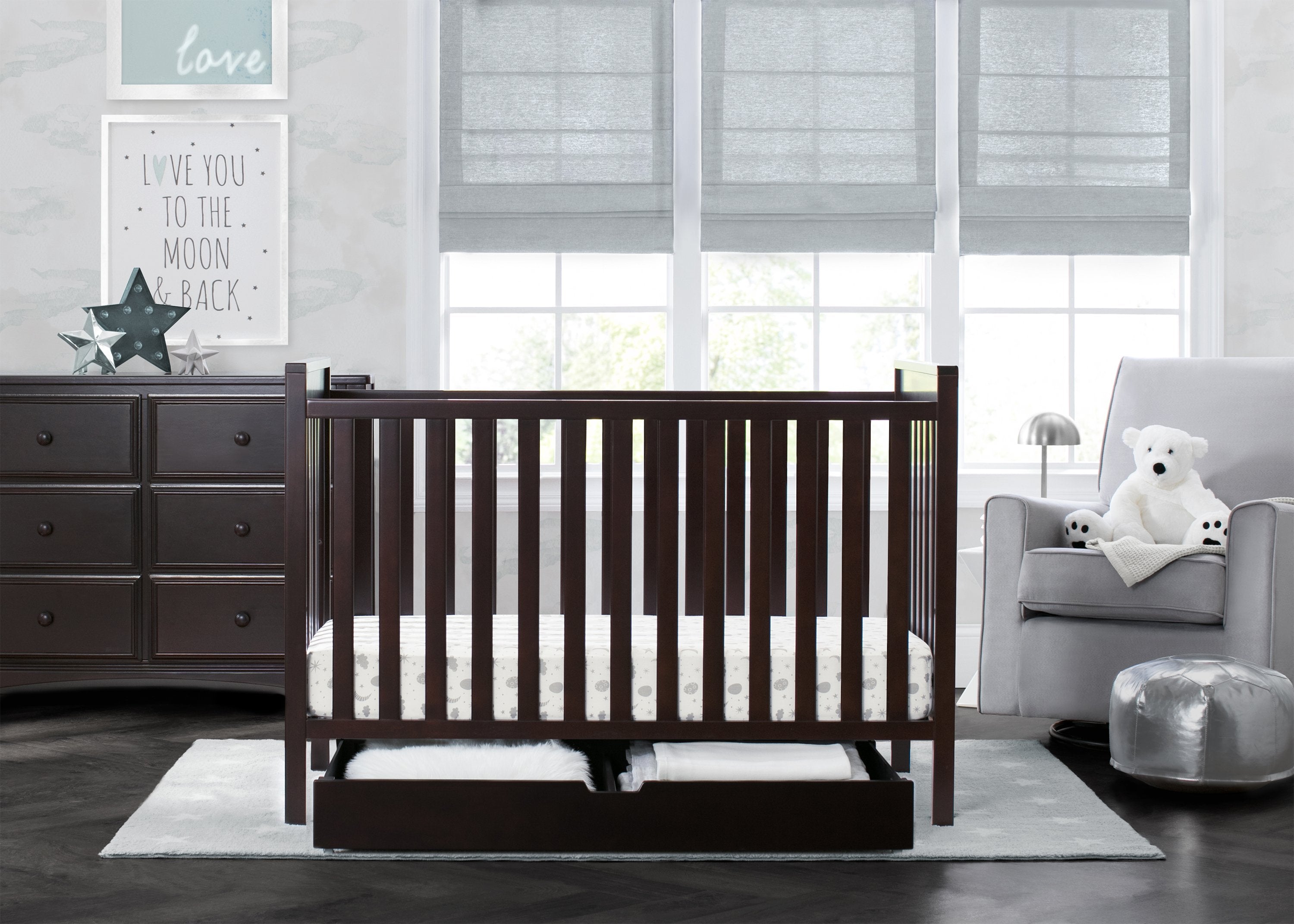 Mercer 6-in-1 Convertible Baby Crib with Toddler Rail - White Nursery Furniture for Newborn to Full Size Bed | Perfect for Nursery, Bedroom & Guest Room