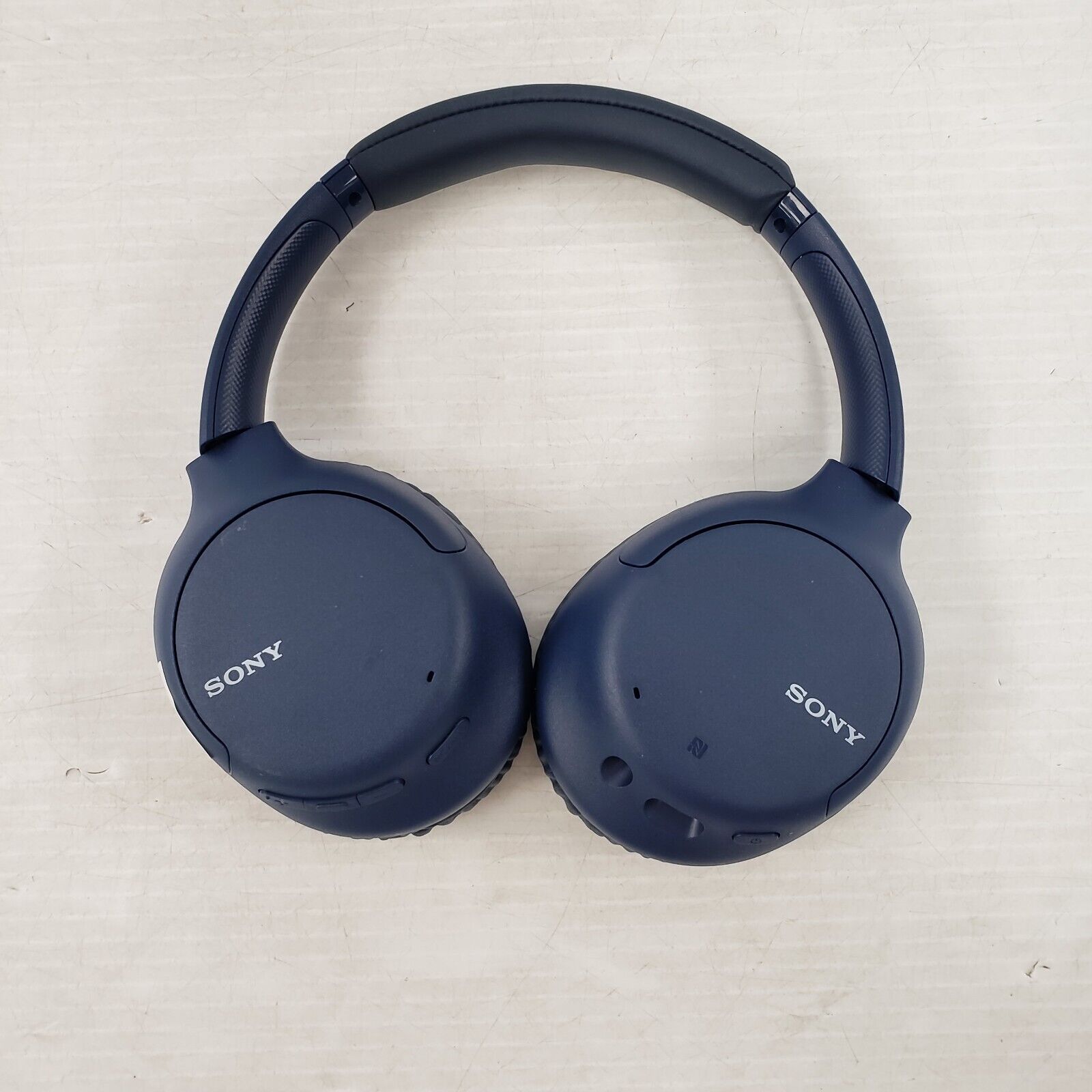 Sony WH-CH710N Wireless Noise Cancelling Headphones - Bluetooth Over-Ear Headset with Mic for Travel, Work & Music Listening