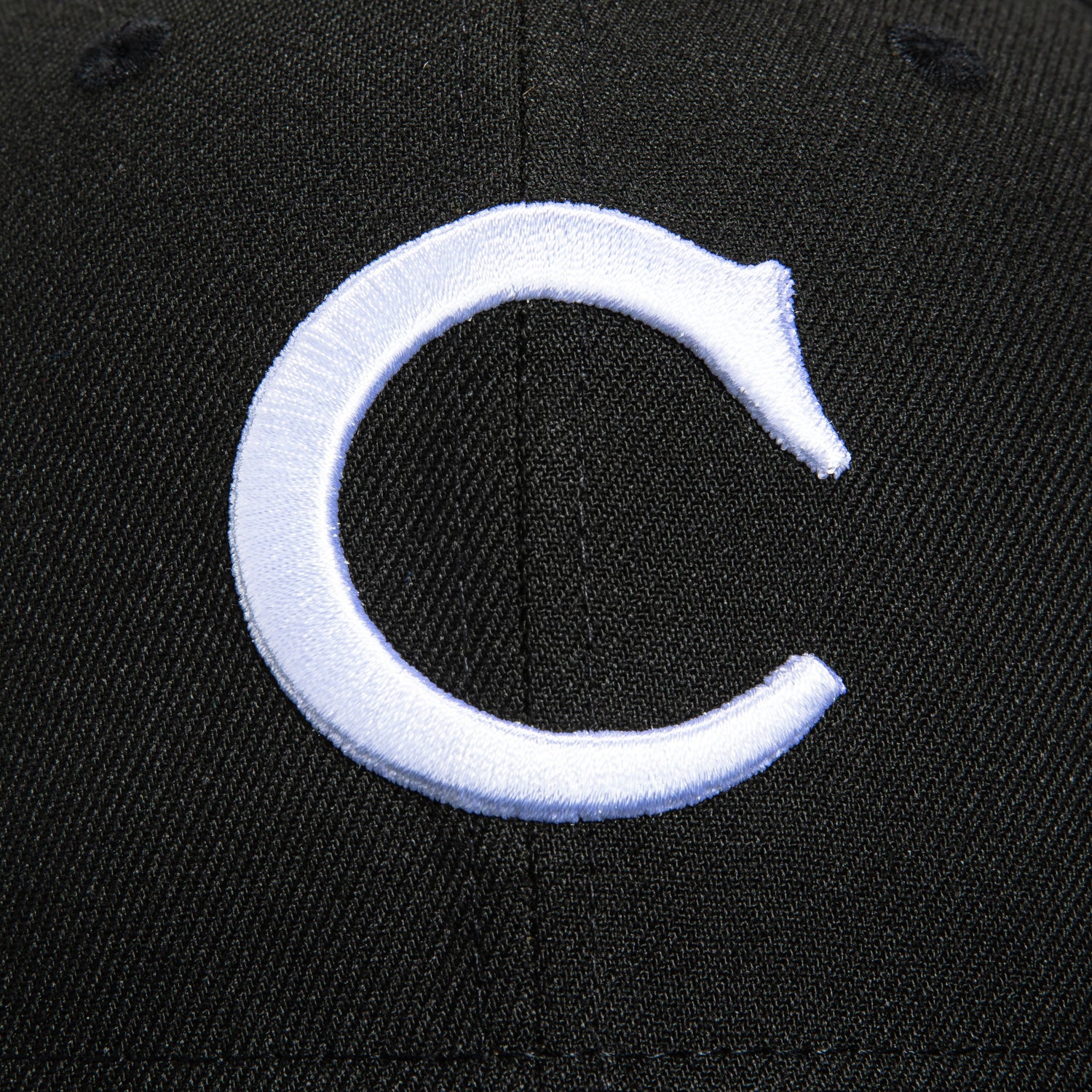 New Era 59Fifty Chicago White Sox 1906 World Series Patch Snapback Hat - Black & White - Official MLB Licensed Baseball Cap for Men & Women - Perfect for Games, Collecting & Streetwear Fashion