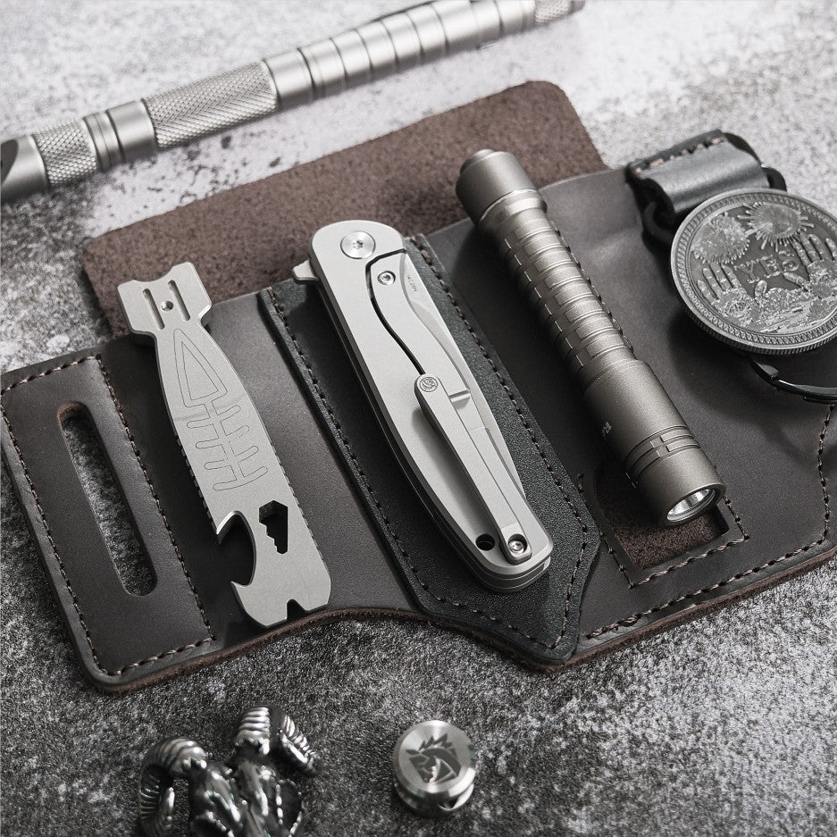 Mini Labrador Frame Lock Knife - 2.73