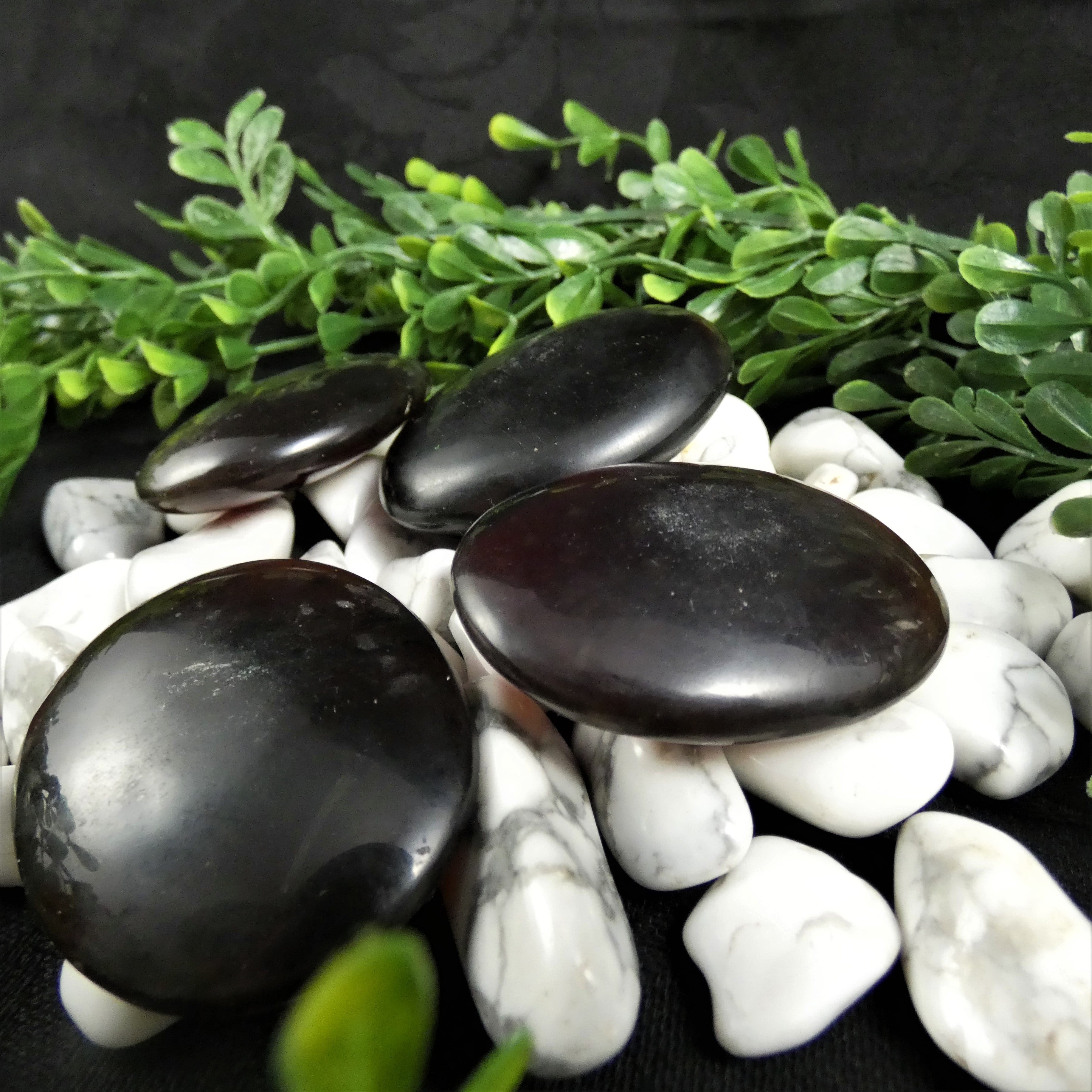 Natural Amber Worry Stones for Anxiety Relief - Handcrafted Healing Stones for Stress & Relaxation - Perfect for Meditation, Yoga, and Mindfulness Practices