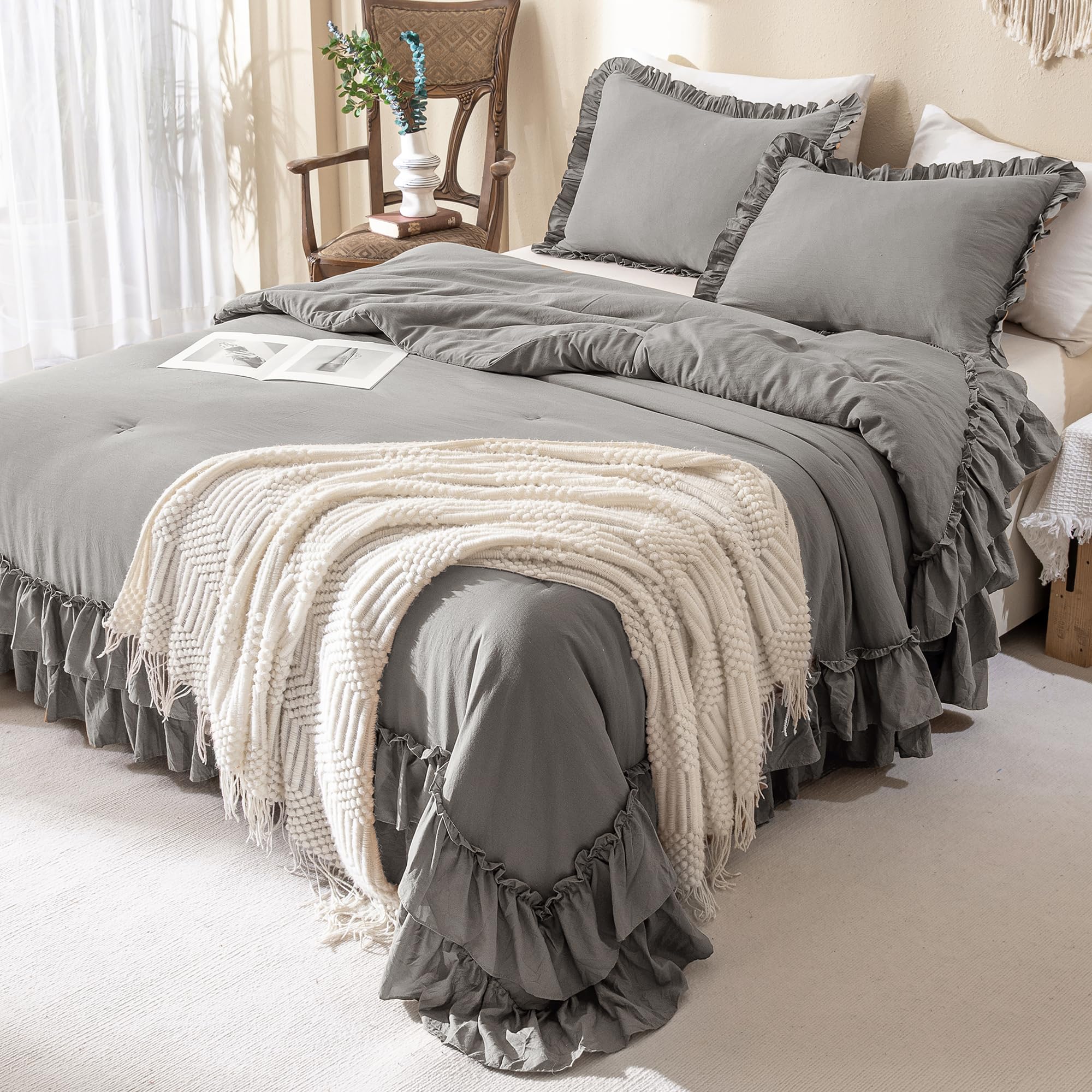 QSH Shabby Grey Ruffled Chic Queen Size Comforter Set - 3 Piece Farmhouse Boho Bedding, All Season Microfiber Filled Ultra Soft Lightweight Bedspread | Perfect for Master Bedroom, Guest Room & Cozy Boho Decor