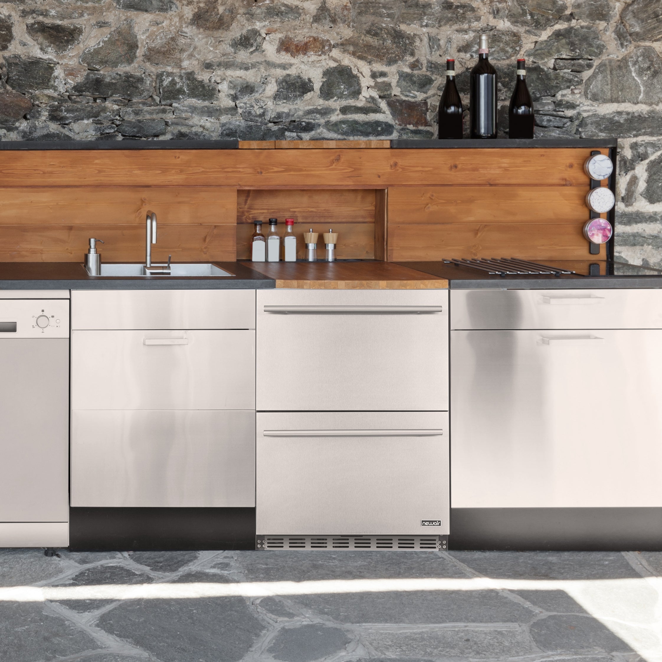 Newair® 80 Can 20 Bottle Built-In Beverage Cooler Refrigerator - Indoor/Outdoor Freestanding Mini Fridge for Beer, Wine & Soda - Perfect for Home Bar, Kitchen, Garage or Outdoor Entertaining
