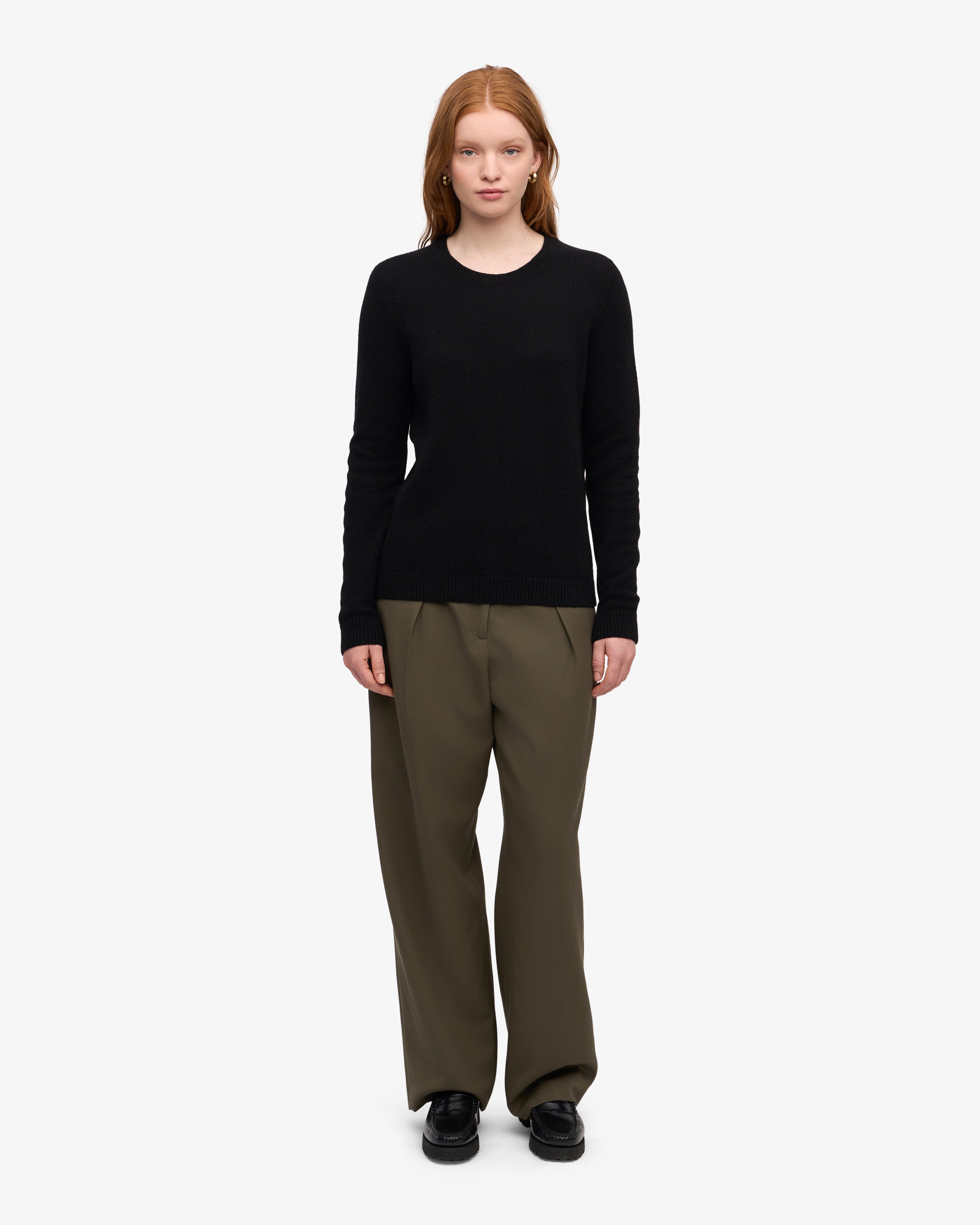 Classic Women's Merino Wool Crew Neck Sweater - Deep Black | Warm & Soft Winter Pullover for Casual Outfits & Office Wear