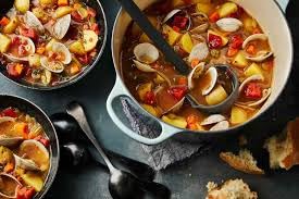 Premium St. Ours Clam Broth Chowder & Stock - 2 Boxes (4 Cups Total, 0.7 oz Each) | Rich Seafood Flavor for Soups, Stews & Cooking | Perfect for Chowders, Risottos & Seafood Dishes