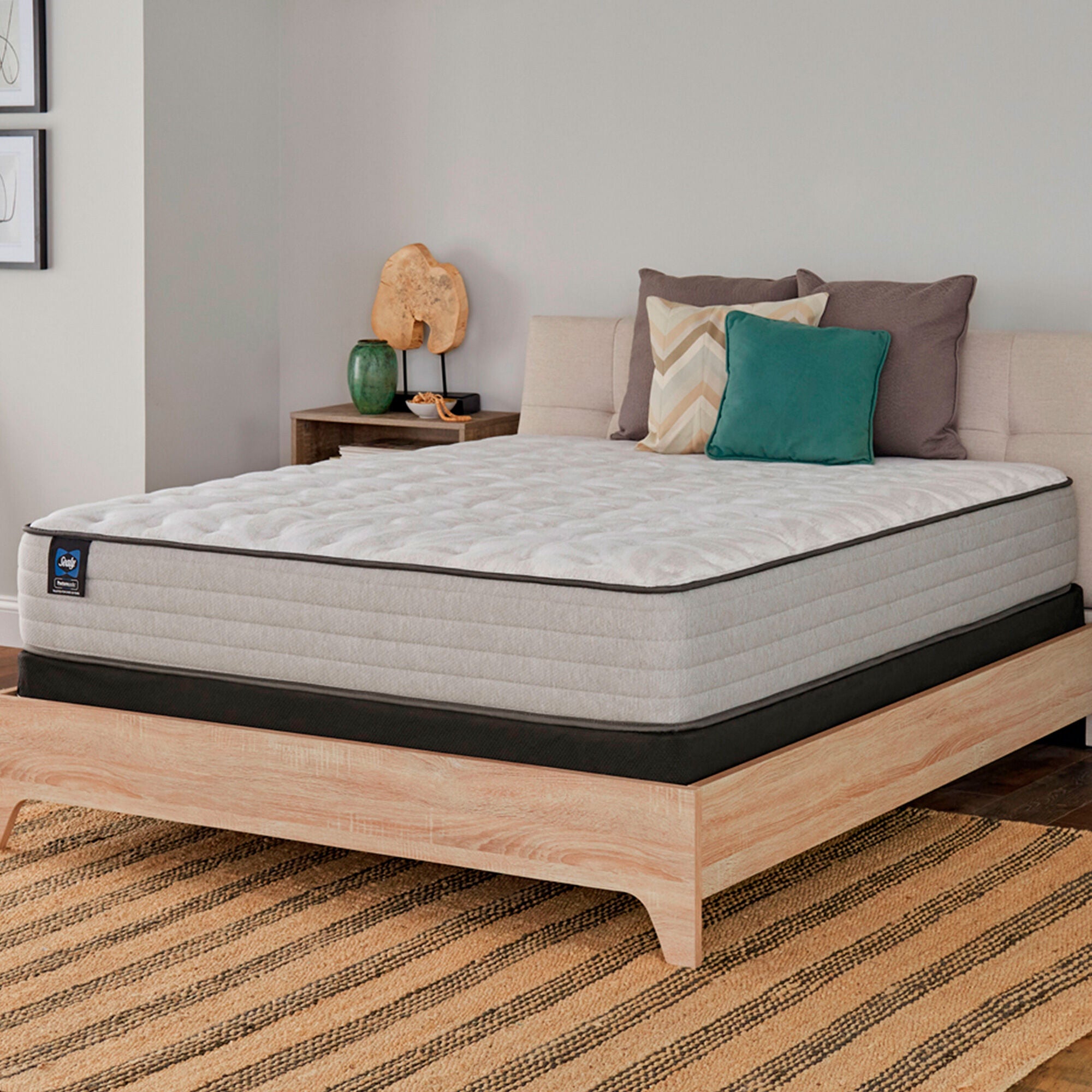 Sealy Posturepedic Spring Bloom Medium Firm Mattress - Queen Size Bed for Back Pain Relief & Pressure Relief - Perfect for Master Bedroom, Guest Room & Apartment Sleeping