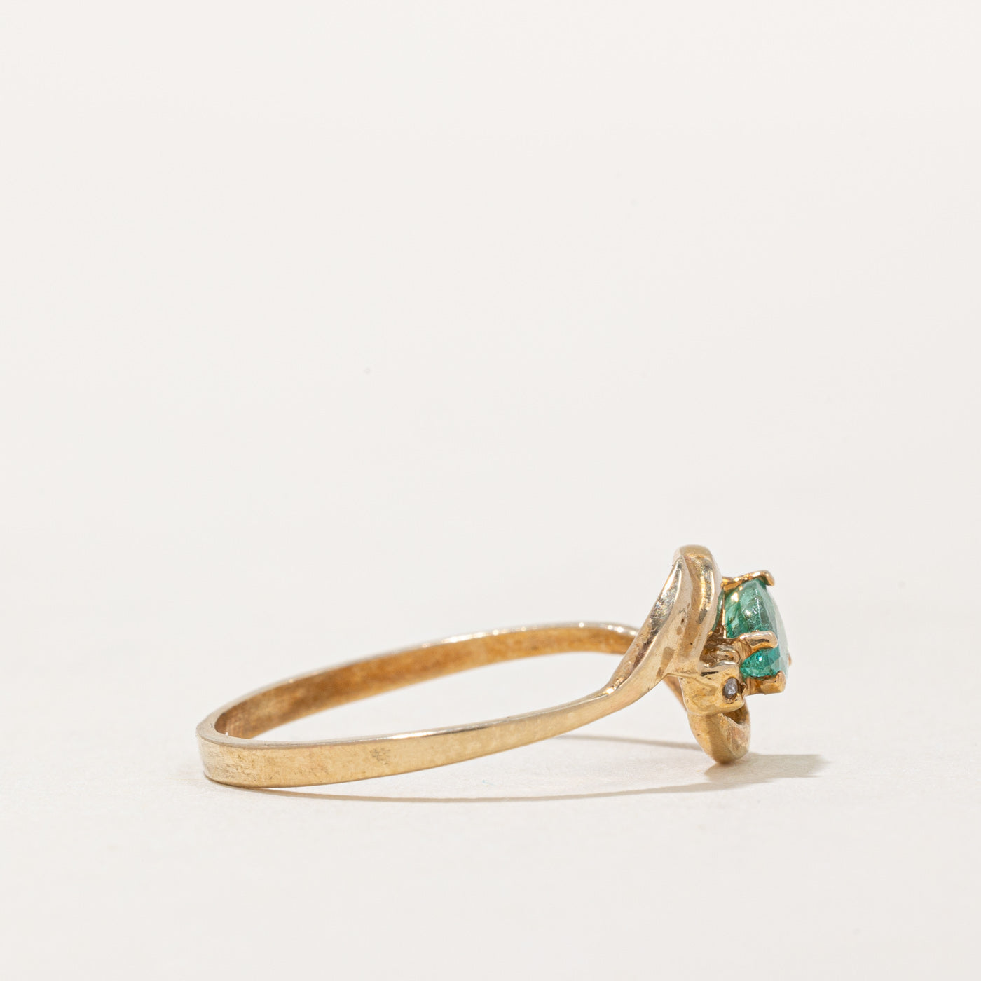 Emerald & Diamond Abstract Ring - 0.33ct Emerald & 0.01ct Diamond - Size 7.25 - Elegant Statement Jewelry for Women - Perfect for Weddings, Anniversaries & Special Occasions