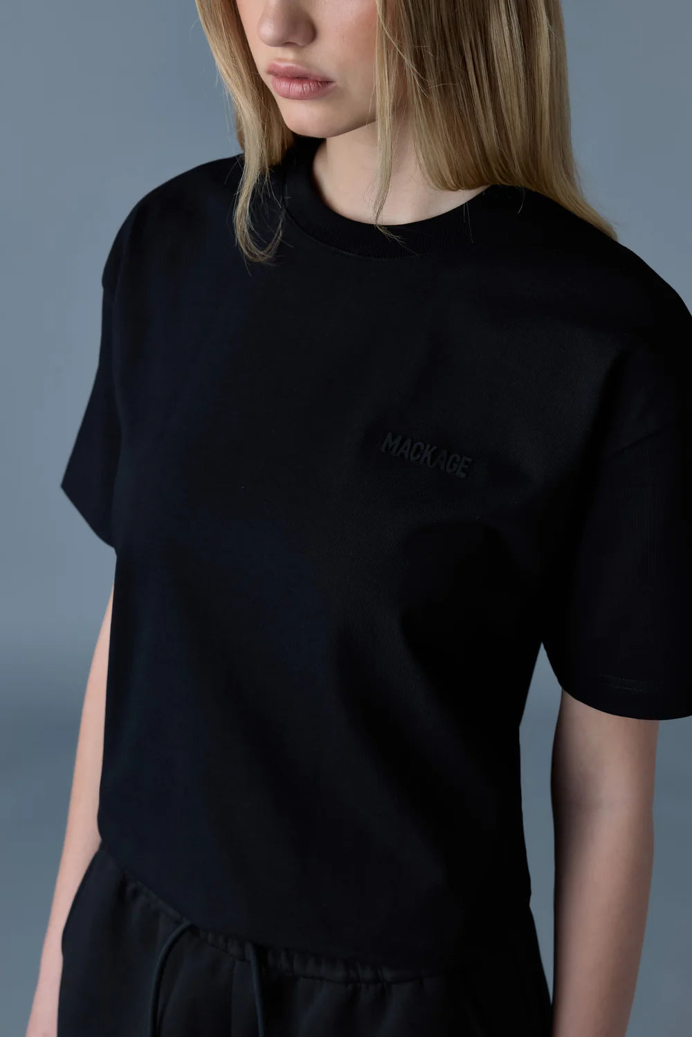 MACKAGE Men's Short Sleeve T-Shirt with Silicone Logo - Comfortable Cotton Tee for Casual Wear, Street Style & Everyday Outfits