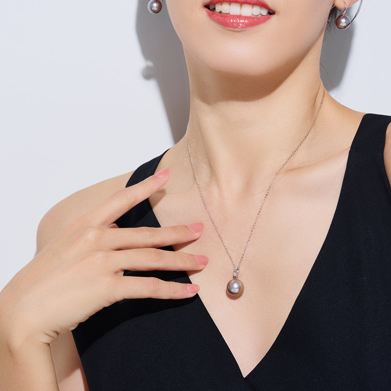 18K Solid Gold Saltwater Tahitian Pearl Necklace - Elegant Jewelry Gift for Women, Bridal Party, Anniversary & Special Occasions | KN00320