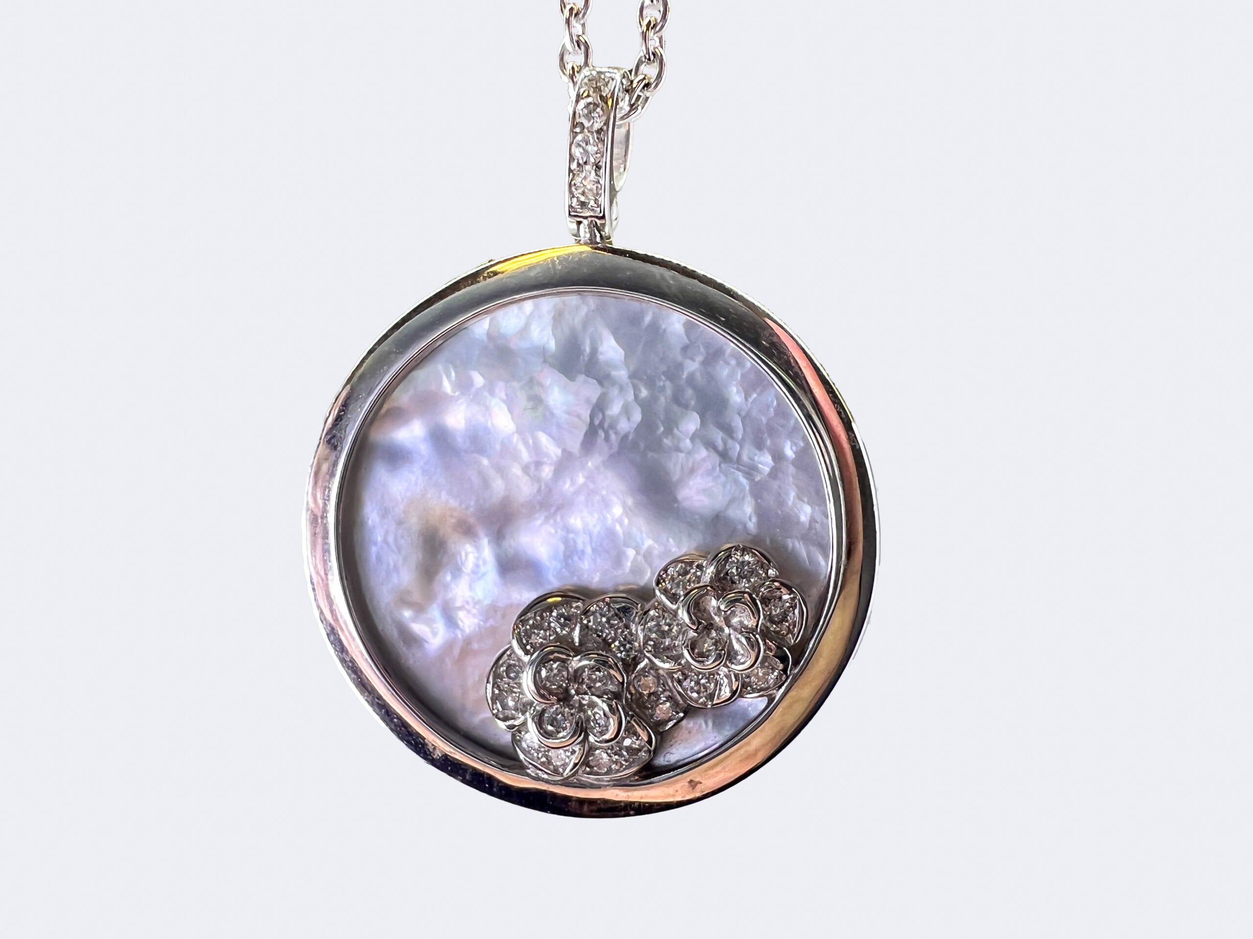 Carrera Y Carrera Baile Garden 18K White Gold Diamond Pendant Necklace - Elegant Jewelry Gift for Women, Perfect for Weddings, Anniversaries & Special Occasions