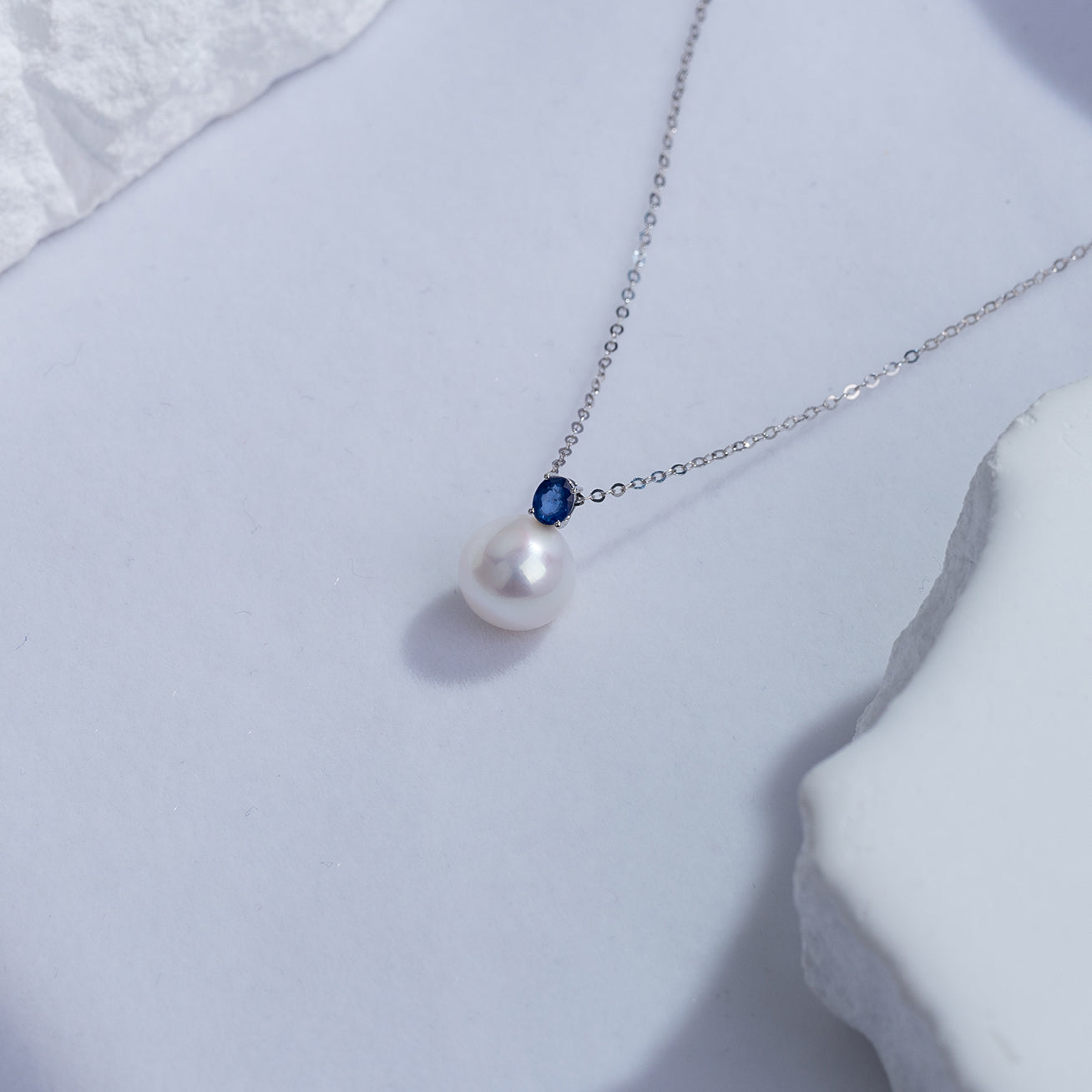 18K Solid Gold Pearl Necklace KN00108 - Elegant Women's Jewelry Gift for Wedding, Anniversary & Special Occasions