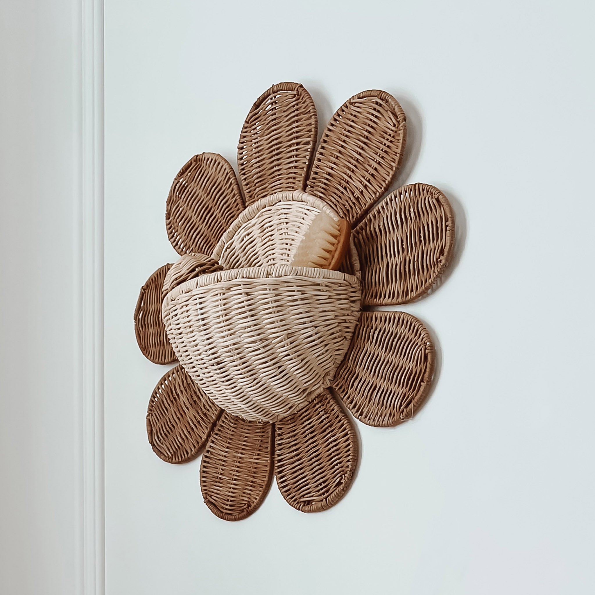 Natural Rattan Daisy Wall Basket - Boho Home Decor for Living Room, Bedroom, or Bathroom Storage | Perfect for Organizing Keys, Mail & Small Essentials