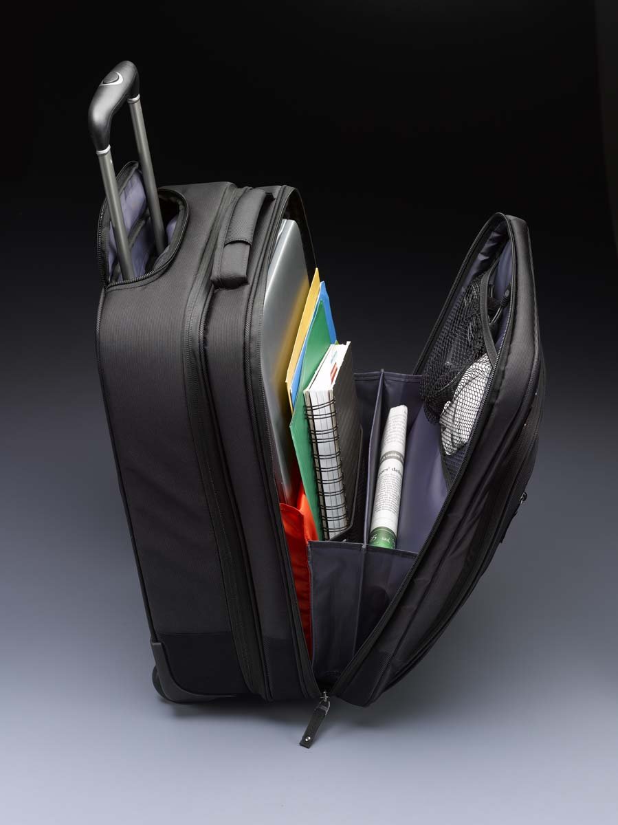 Case Logic ZLRP-117 Rolling Projector Case with 17-Inch Laptop Compartment - Durable Black Travel Case for AV Equipment & Business Presentations - Perfect for School, Office & Professional Events