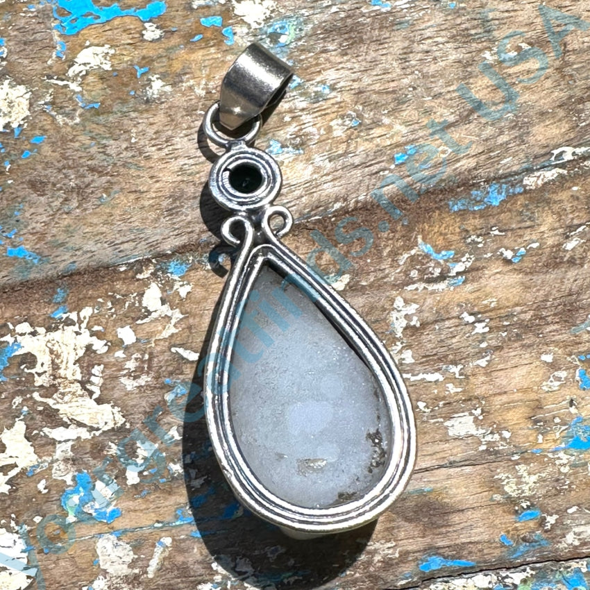 Vintage Sterling Silver Quartz Druzy Pendant Necklace - Handmade Boho Jewelry for Women - Perfect for Everyday Wear, Gift Giving & Special Occasions