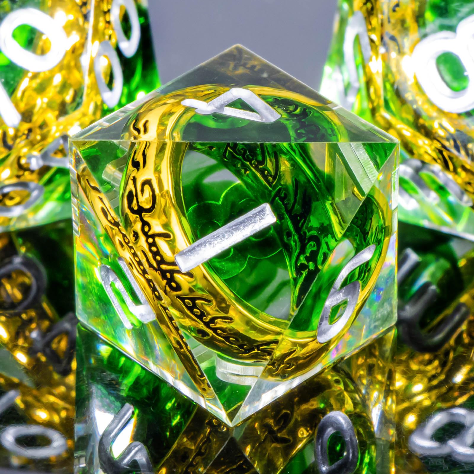 OUKELANWO 7-Piece Resin Dungeons and Dragons Dice Set - Sharp Edge Polyhedral DND Dice (D20, D12, D10, D8, D6, D4) with Storage Box - Perfect for Lord of The Rings RPG, Tabletop Role Playing Games & D&D Campaigns