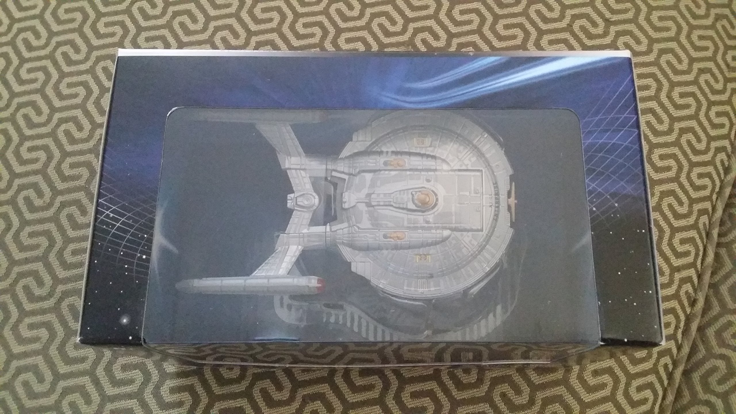 Hot Wheels STAR TREK USS ENTERPRISE NX-01 Die-Cast Model - Collectible Spaceship Toy for Fans & Display - Perfect for Sci-Fi Collections & Star Trek Memorabilia