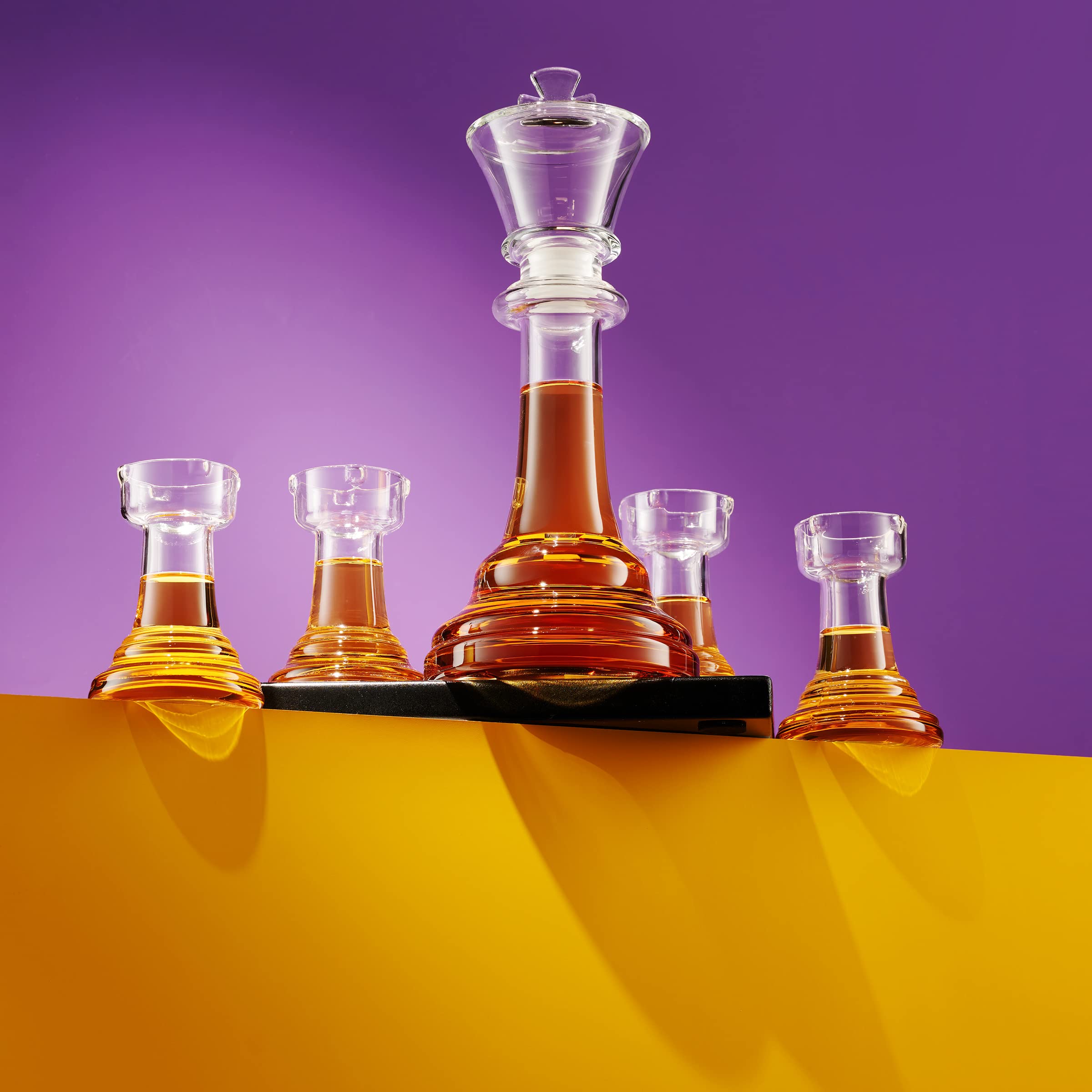 Godinger Whiskey Decanter Set with 2 Glasses & 2 Shot Glasses - Elegant Chess Design Liquor Decanter for Bourbon, Scotch & Whiskey - Perfect Whiskey Gift Set for Men, Home Bar & Entertaining