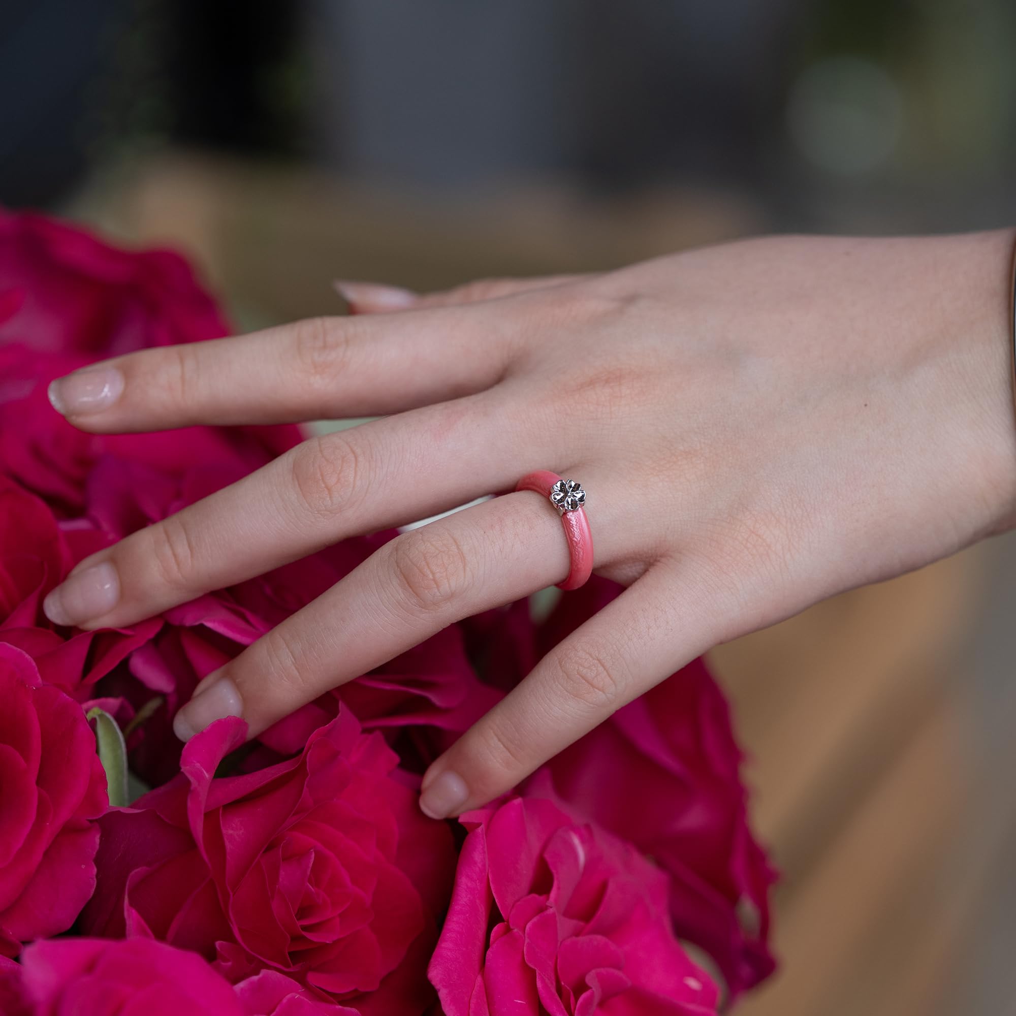 Zollen Women's Silicone Wedding Bands - 3 Pack Flower Shaped Rubber Rings, Size 10 - Comfortable & Durable for Active Lifestyles, Swimming, Yoga & Outdoor Activities