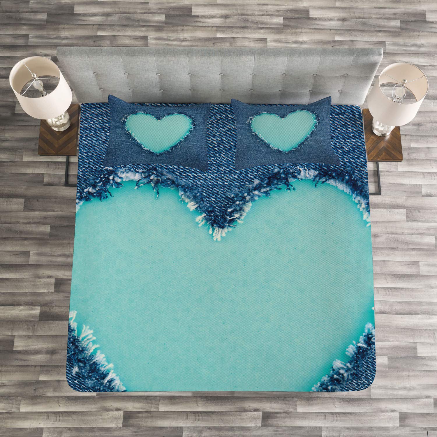 Ambesonne Navy and Teal Bedspread Set - Ripped Heart Design Romantic 3-Piece King Size Bedding with 2 Pillow Shams | Valentine's Day Gift, Couples Bedroom Decor, Cozy Home Upgrade for Master Bedroom