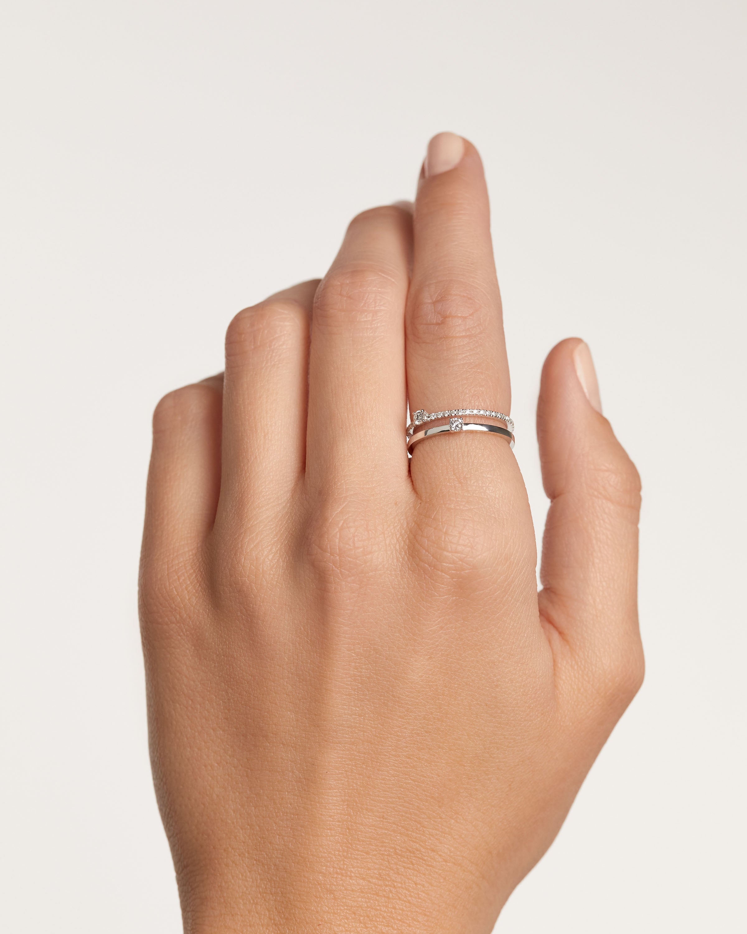 Exquisite Solitaire Diamond and White Gold Dual Ring for Women - Perfect for Engagement, Wedding, and Anniversary Gifts