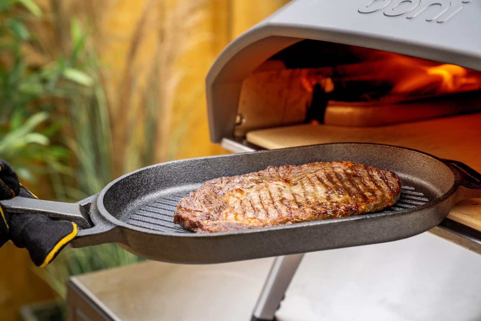 Ooni Cast Iron Grizzler Pan - 12
