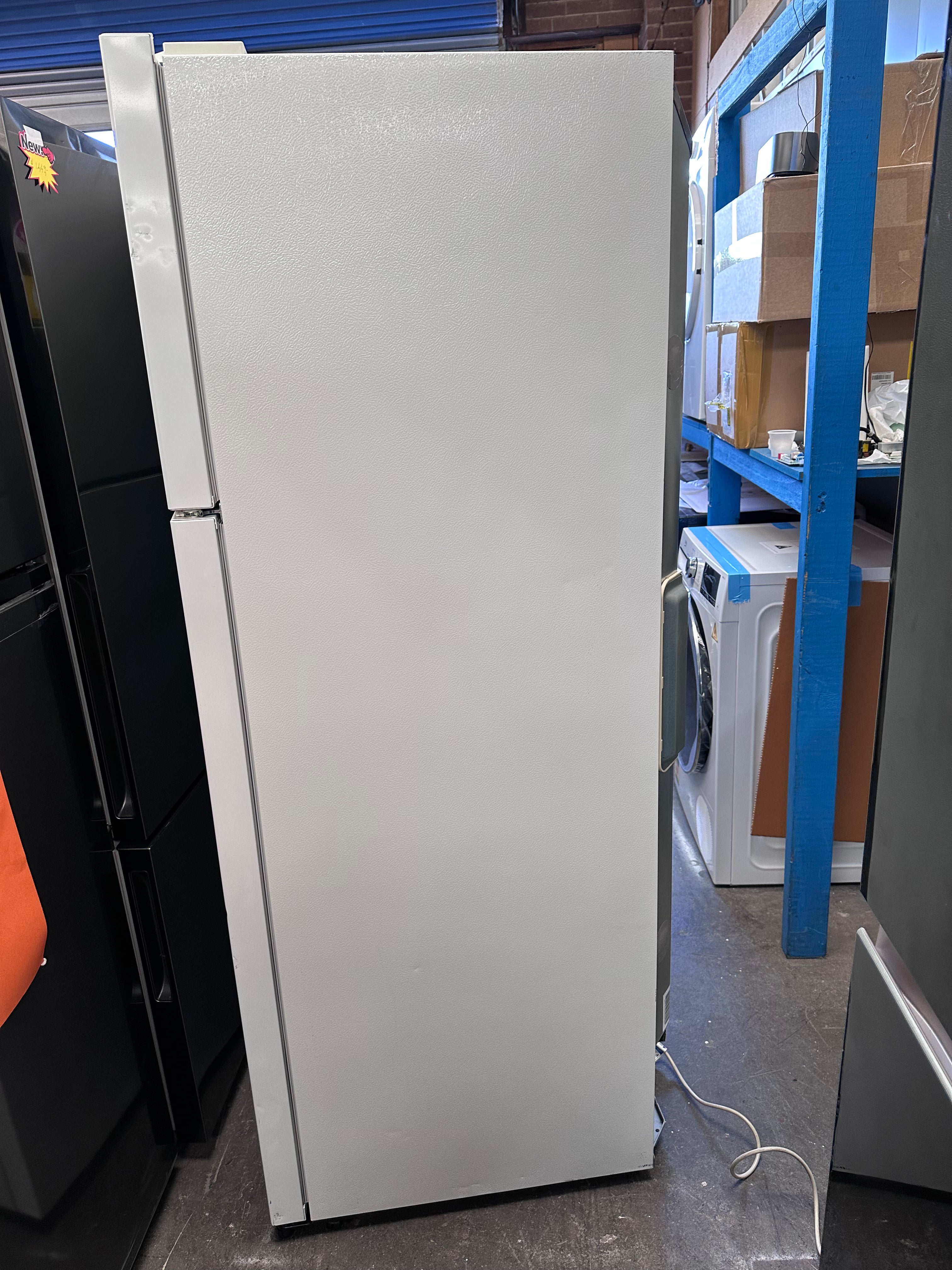Westinghouse 540L Top Mount Refrigerator - Energy Efficient, Spacious Design for Large Families | Perfect for Kitchens, Basements & Garages | Certified Refurbished
