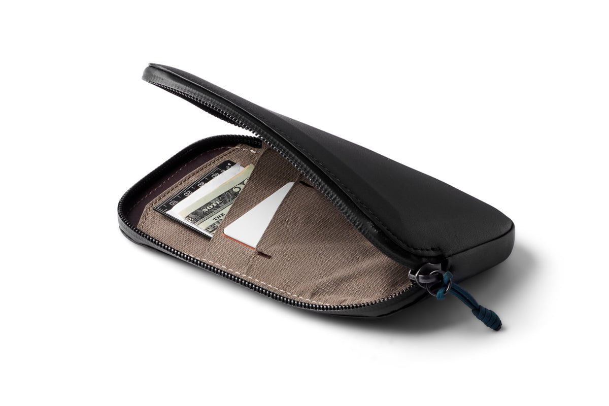 Bellroy Venture Phone Pocket - Slim & Secure Phone Holder for Everyday Carry | Perfect for Hiking, Travel & Outdoor Adventures