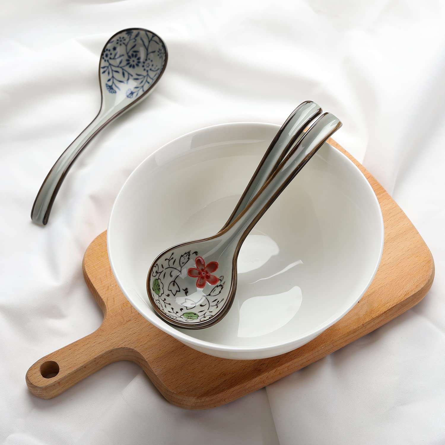 Premium Japanese Ceramic Soup Spoons Set of 4 - Long Handle Porcelain Asian Soup Spoons for Pho, Ramen, Noodles, Wonton & Dumplings - Ideal for Asian Cuisine, Restaurants & Home Dining (Model 2)