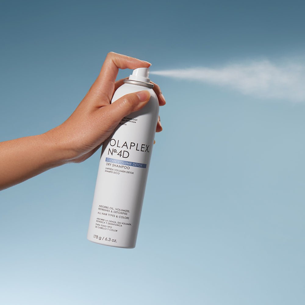 Olaplex No.4D Clean Volume Detox Dry Shampoo 250ml - Volumizing & Refreshing Hair Treatment for Oily Scalp - Perfect for Travel, Gym & Busy Mornings