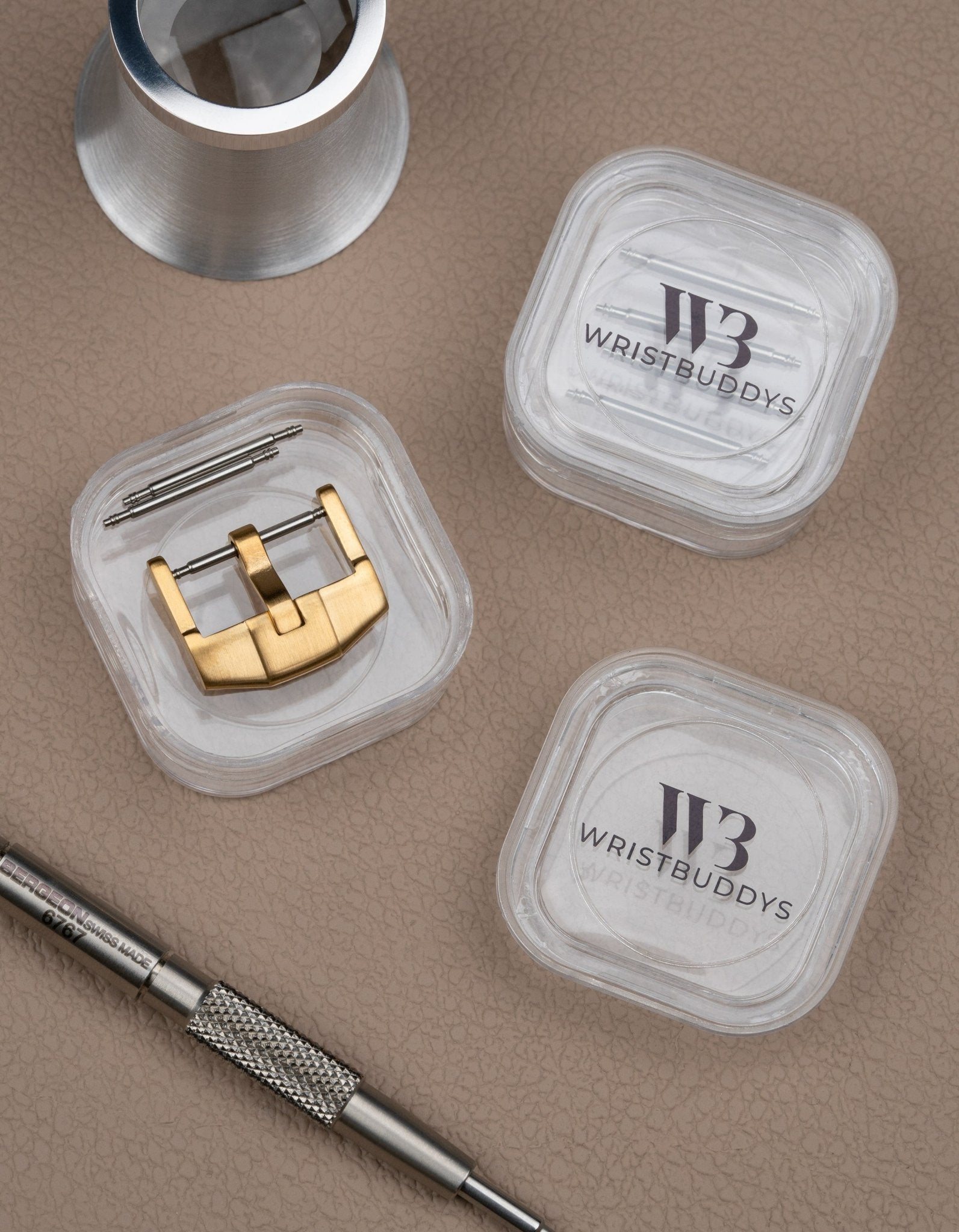 Premium Gold Buckle - Elegant & Durable Belt Accessory for Men & Women | Perfect for Casual, Formal & Business Outfits