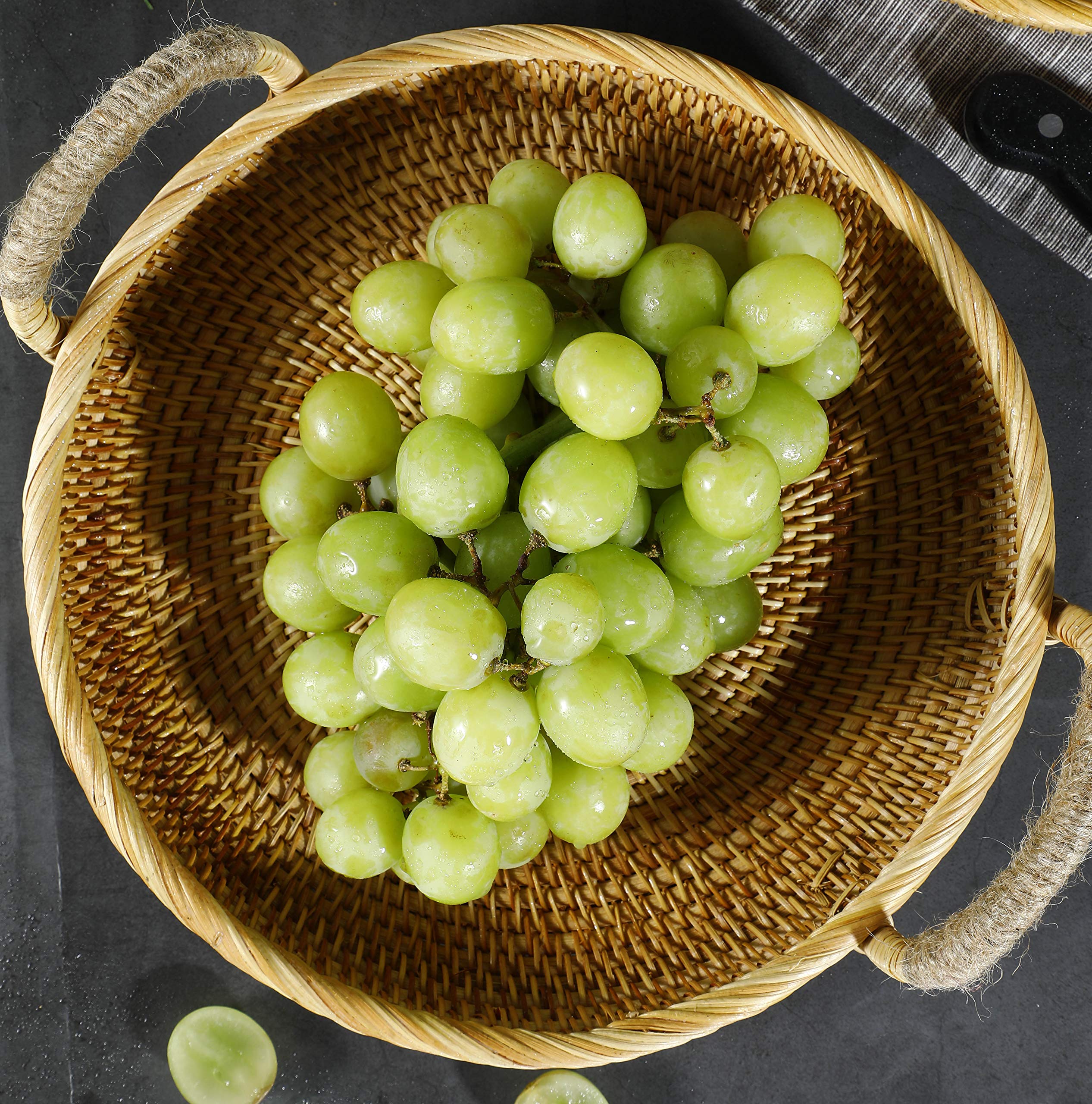 Natural Rattan Round Fruit Basket with Handle - 11 Inch Wicker Bread Tray for Serving Food, Crackers, Snacks - Perfect for Kitchen, Dining Table, Picnics & Home Decor (11