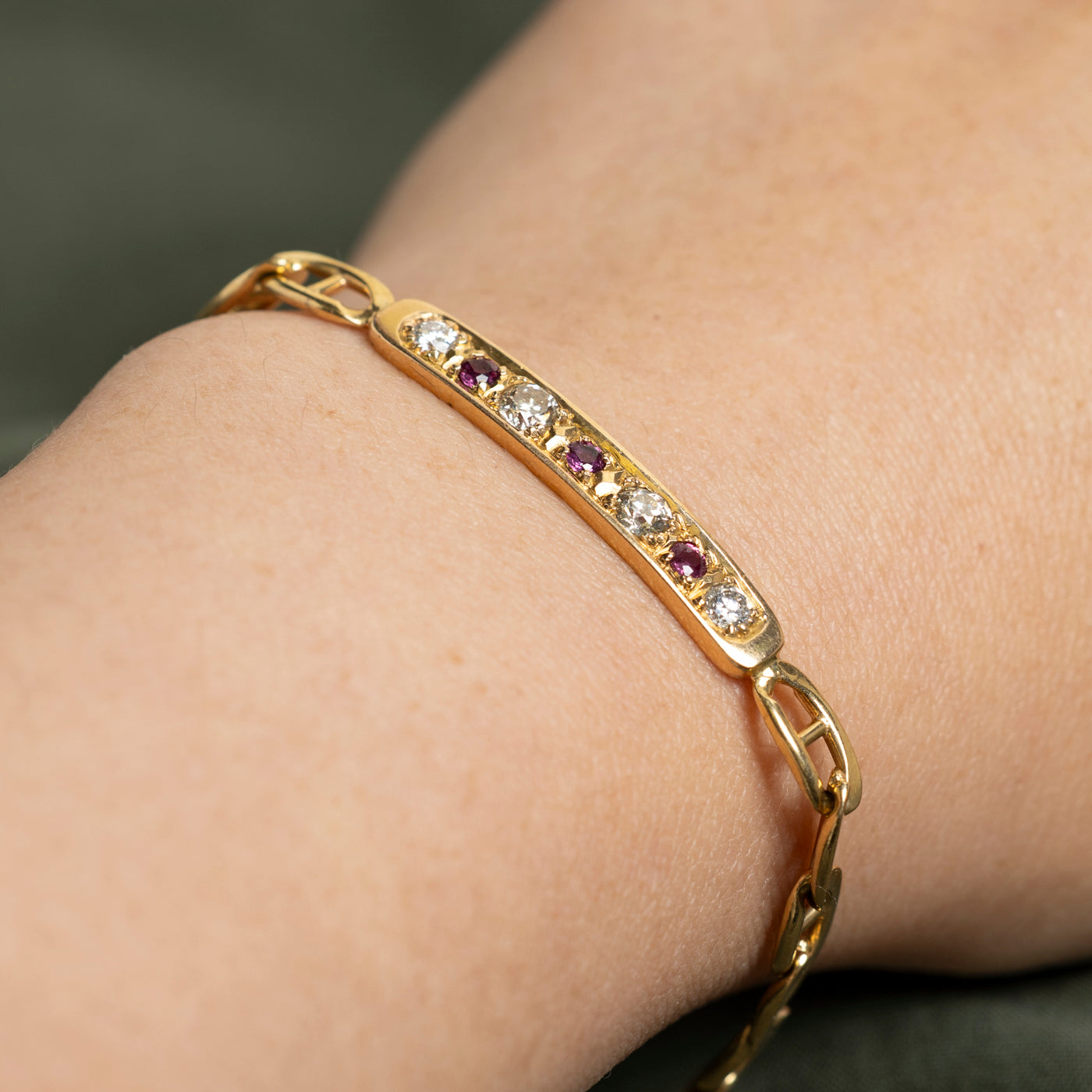 Diamond & Ruby Bar Anchor Chain Bracelet - 0.66ctw Diamonds & 0.26ctw Rubies - 7.5 Inch Adjustable Luxury Jewelry for Women - Perfect for Weddings, Anniversaries & Special Occasions