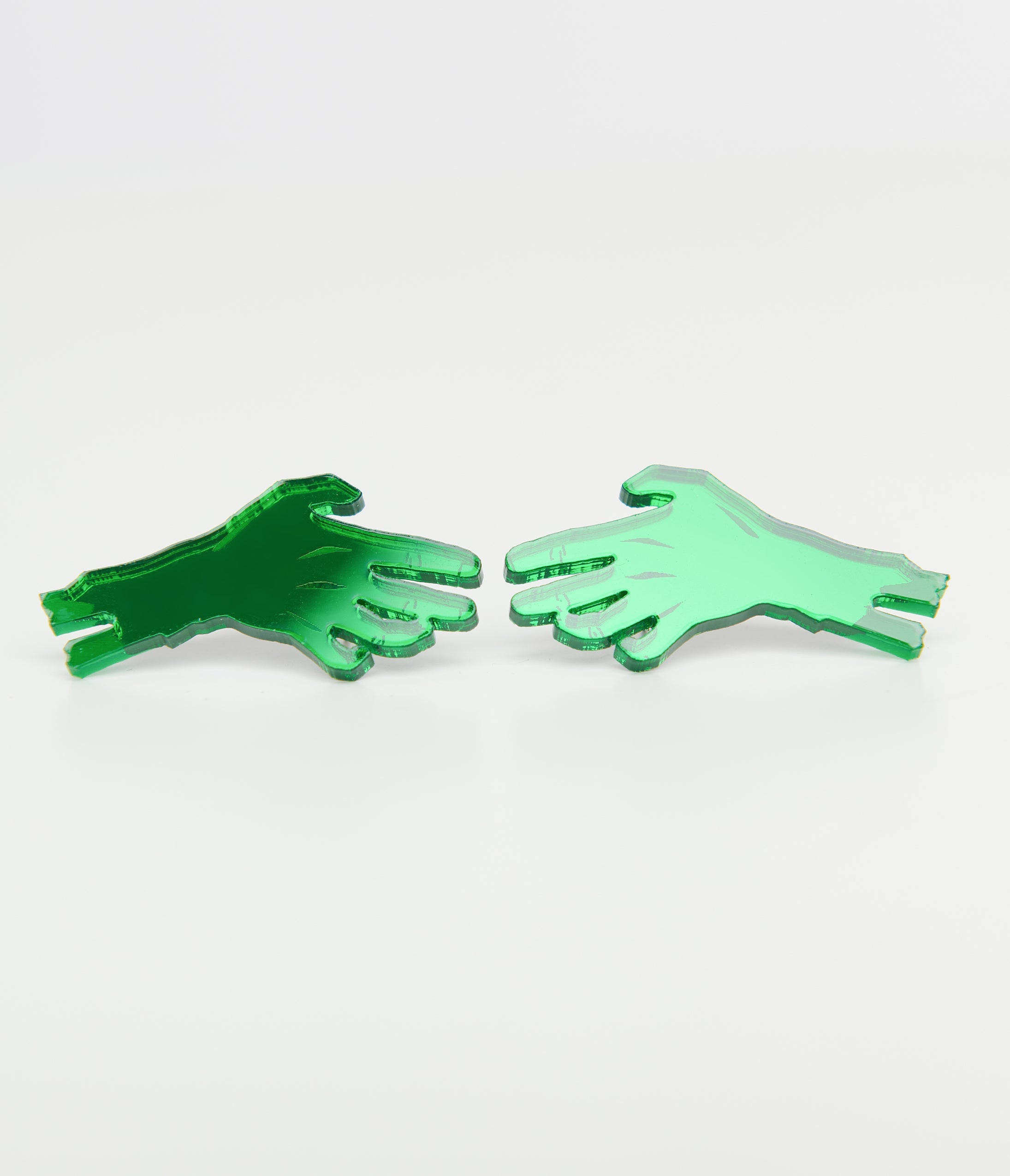 Spooky Green Zombie Hand Earrings for Women - Halloween Gothic Horror Jewelry - Perfect for Costume Parties & Cosplay