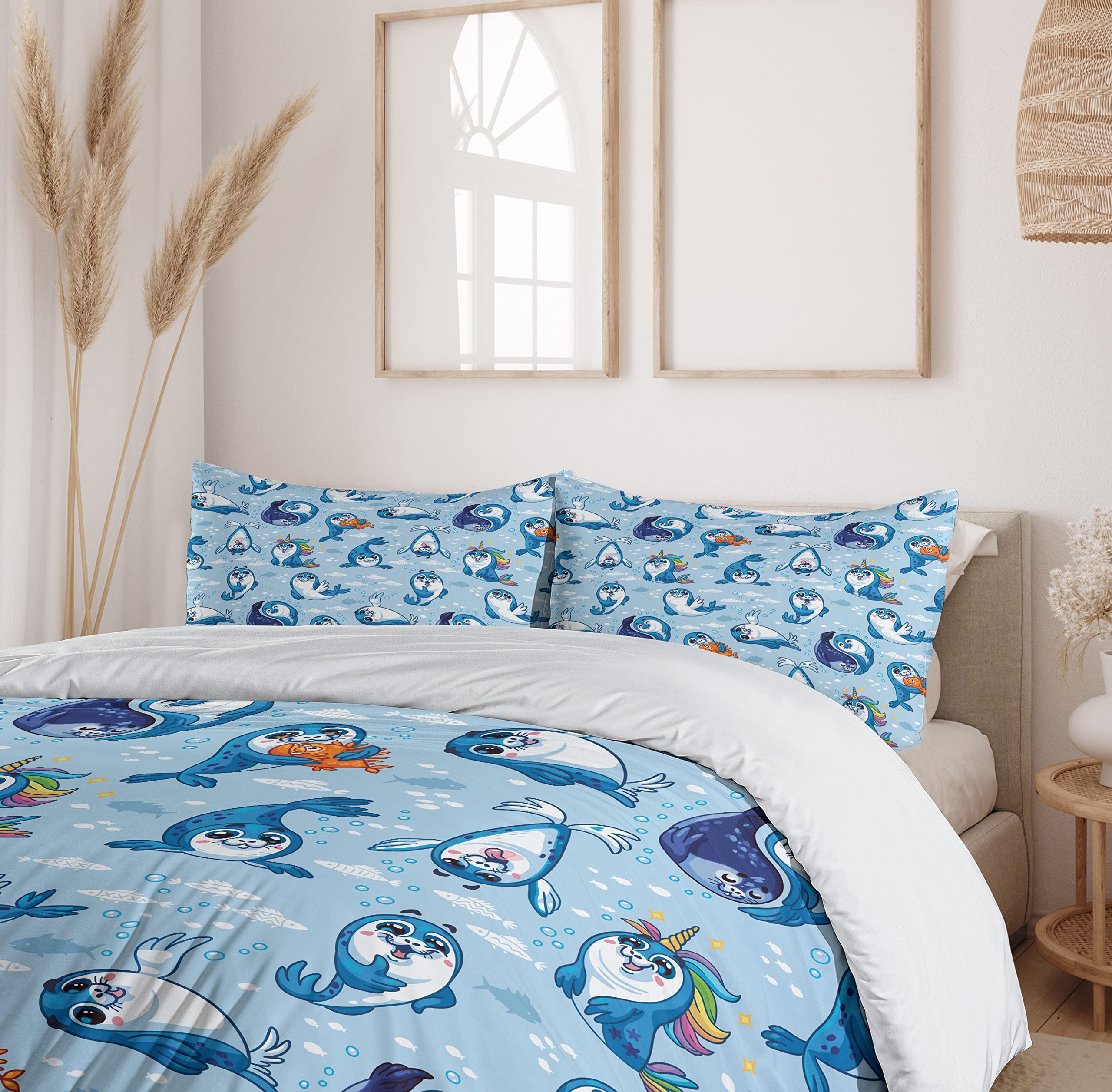 Ambesonne Sea Animals Duvet Cover Set - Seal Pup & Aquatic Wildlife Design with Water Bubbles, 3 Piece Queen Size Bedding Set with 2 Pillow Shams, Blue White Marigold - Perfect for Kids' Rooms, Beach Themed Bedrooms & Ocean Lovers' Home Decor